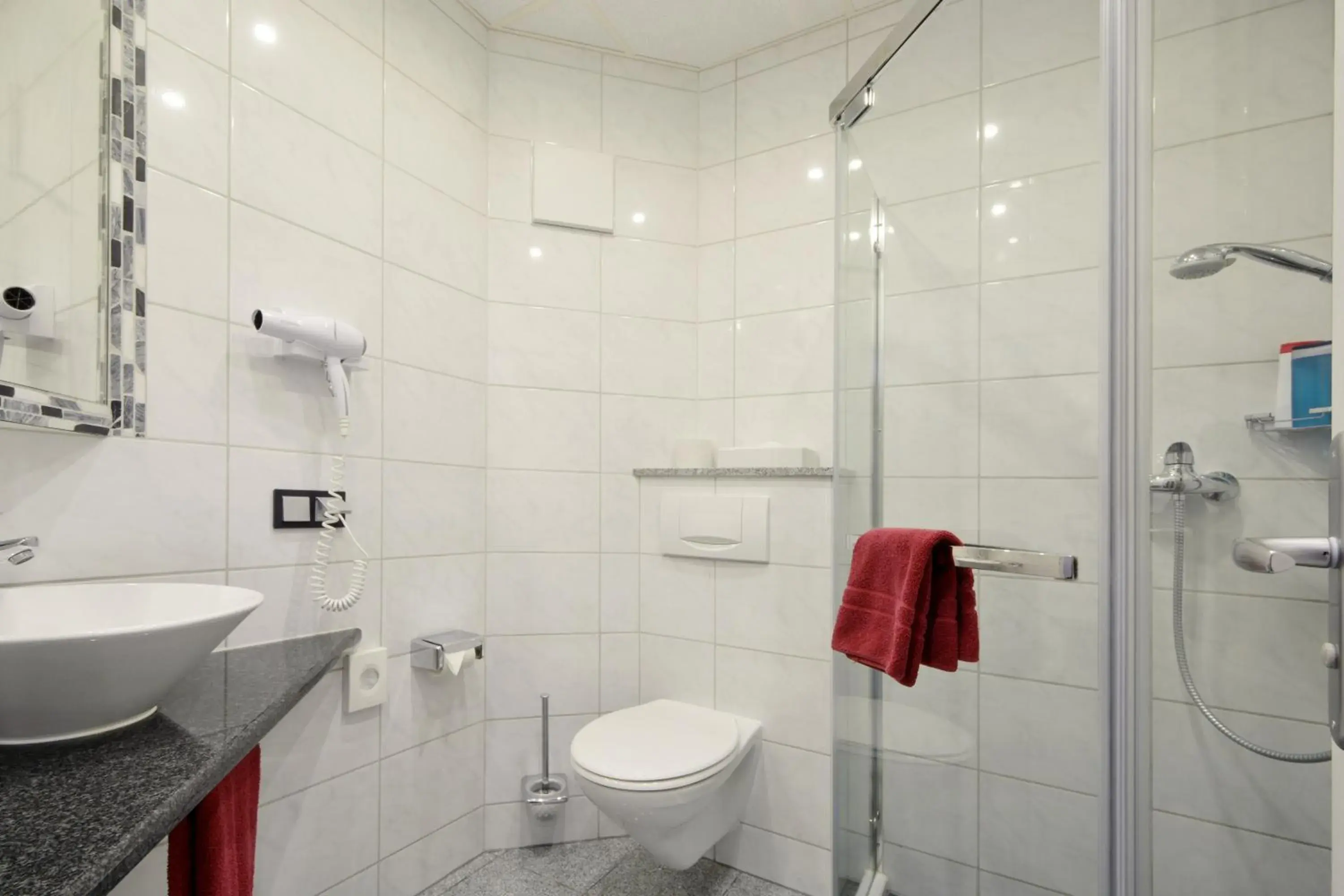 Photo of the whole room, Bathroom in Hotel Engelhorn
