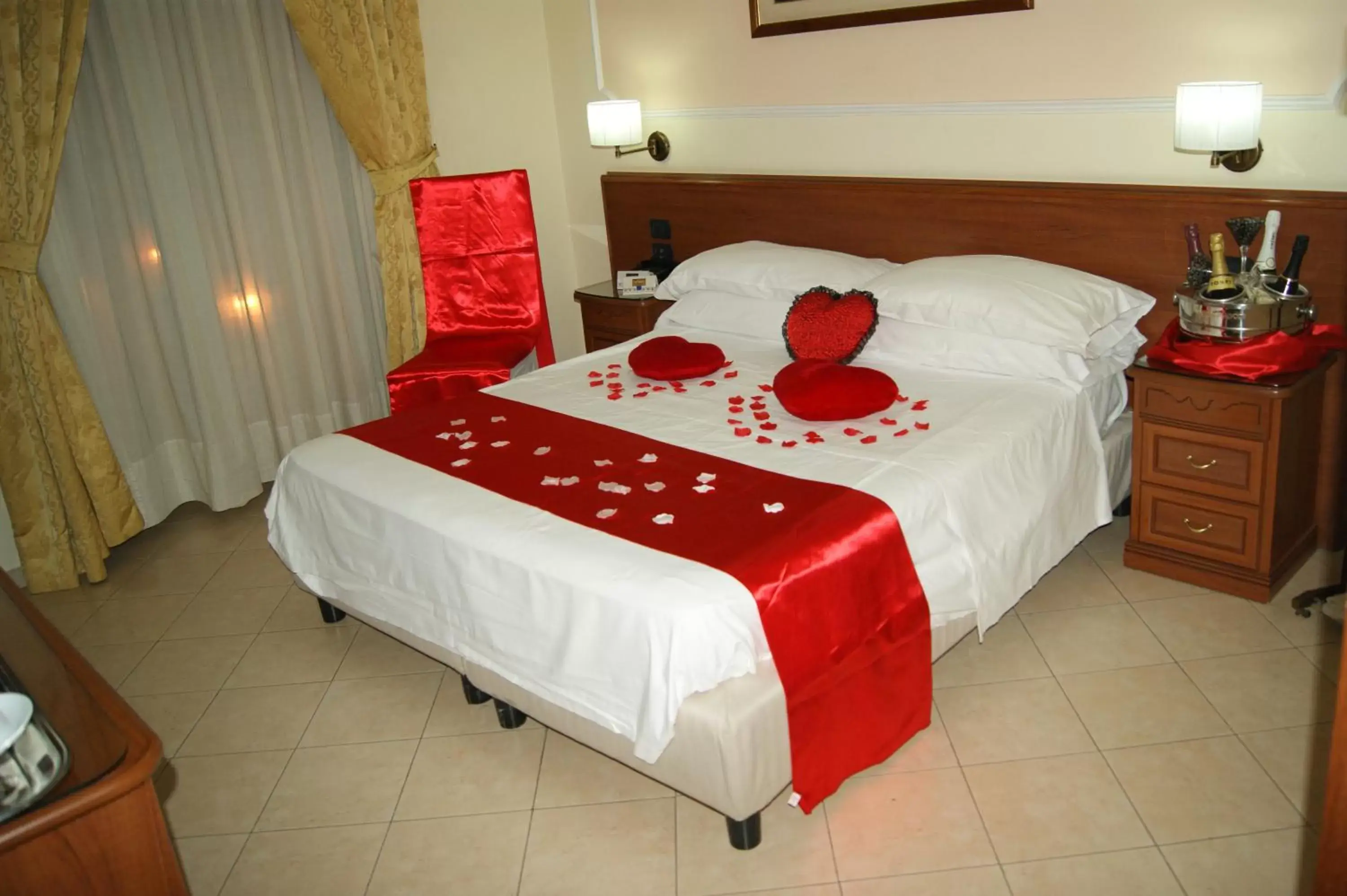 Bed in Hotel Elio