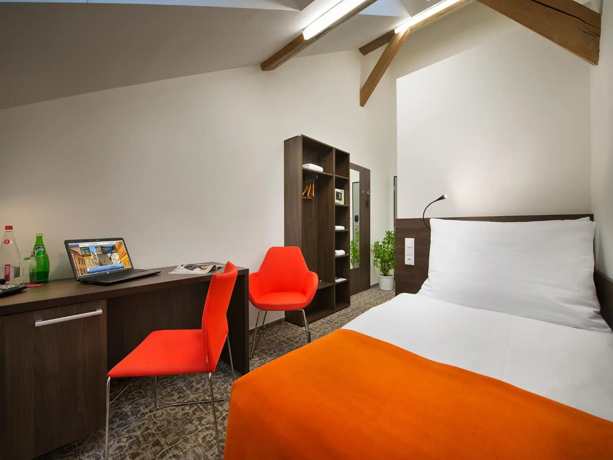 Bedroom, Bed in EA Business Hotel Jihlava