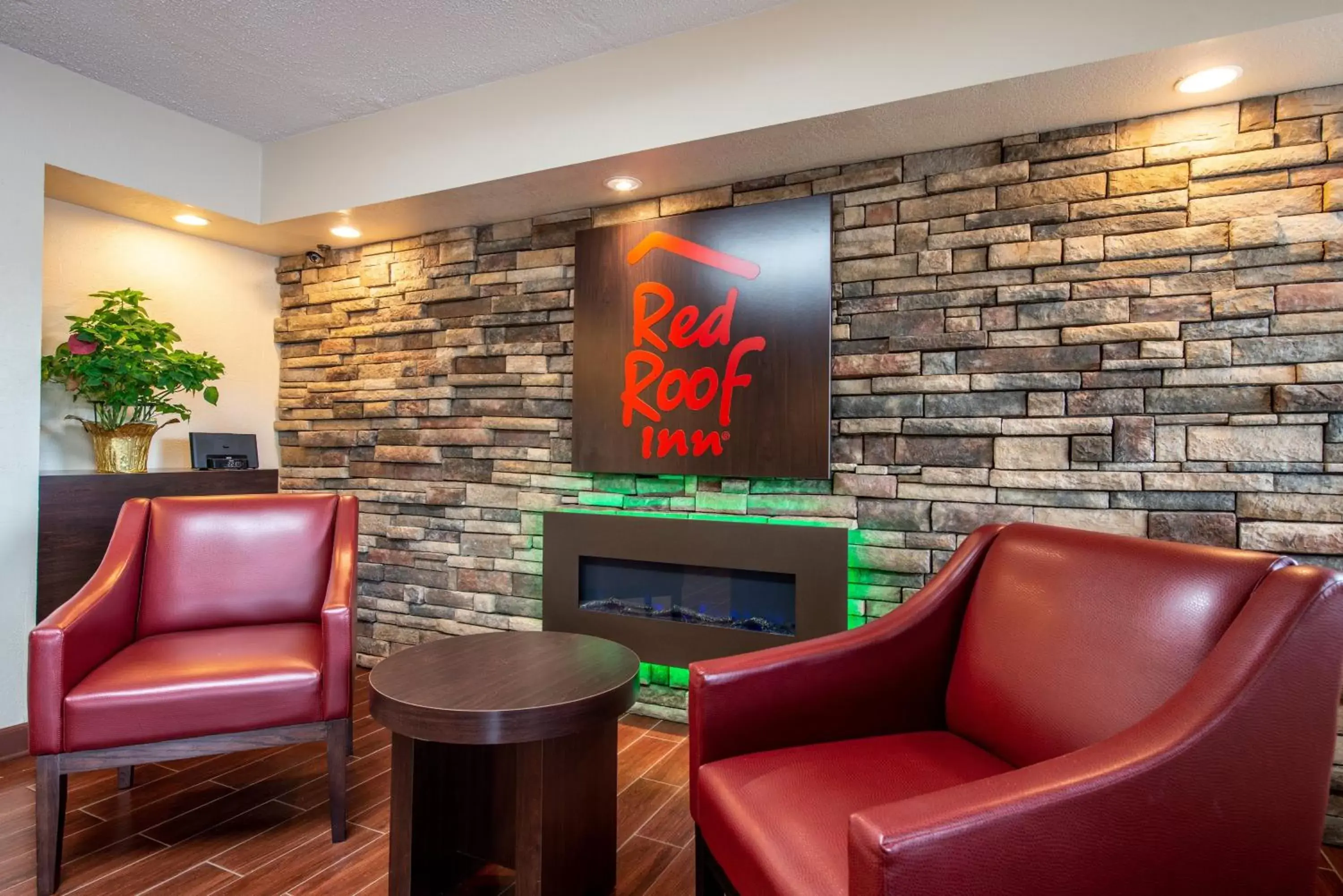 Lobby or reception in Red Roof Inn Marion, IN Lobby or reception in Red Roof Inn Marion, IN