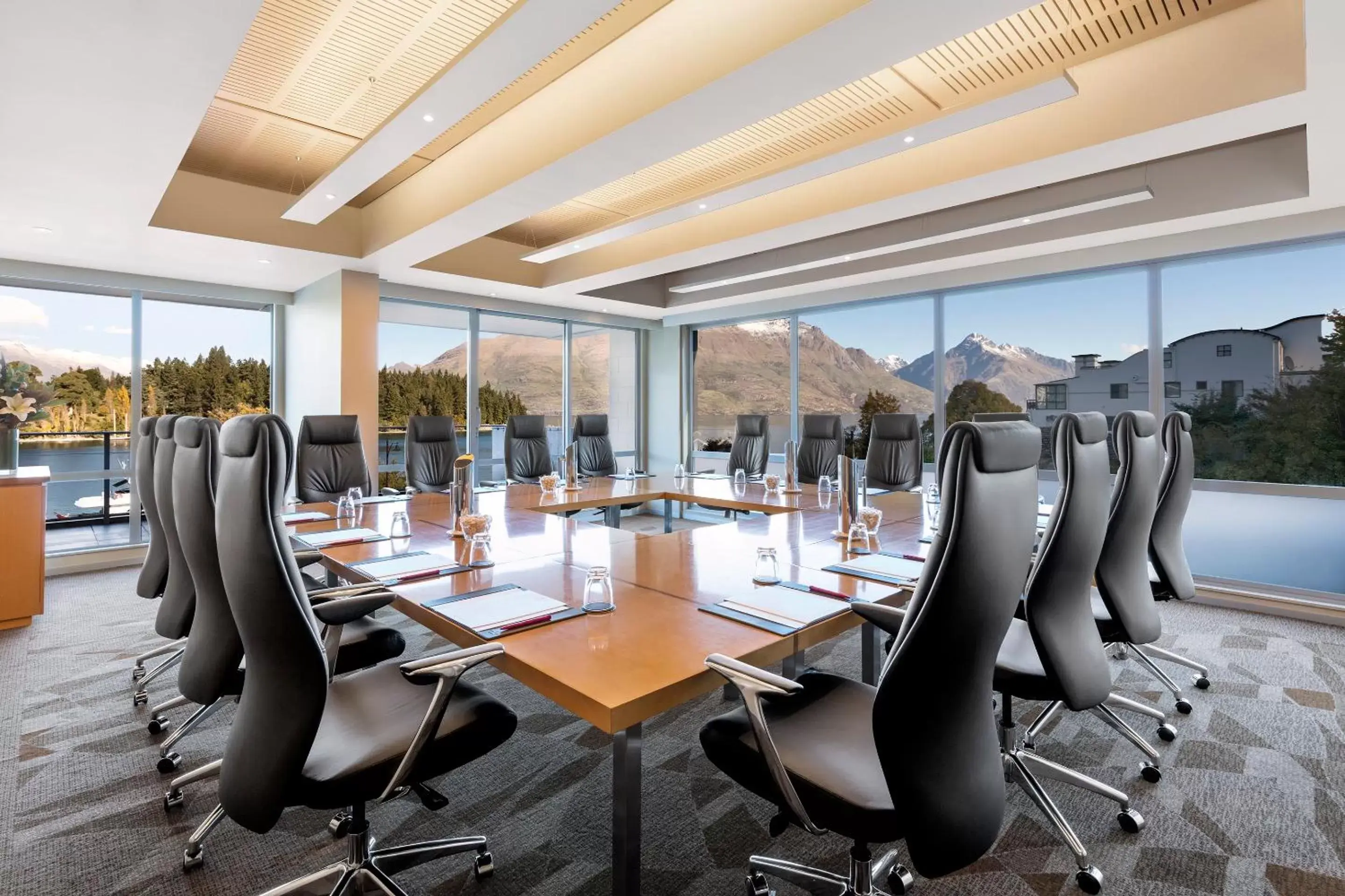 Meeting/conference room in Crowne Plaza Queenstown, an IHG Hotel