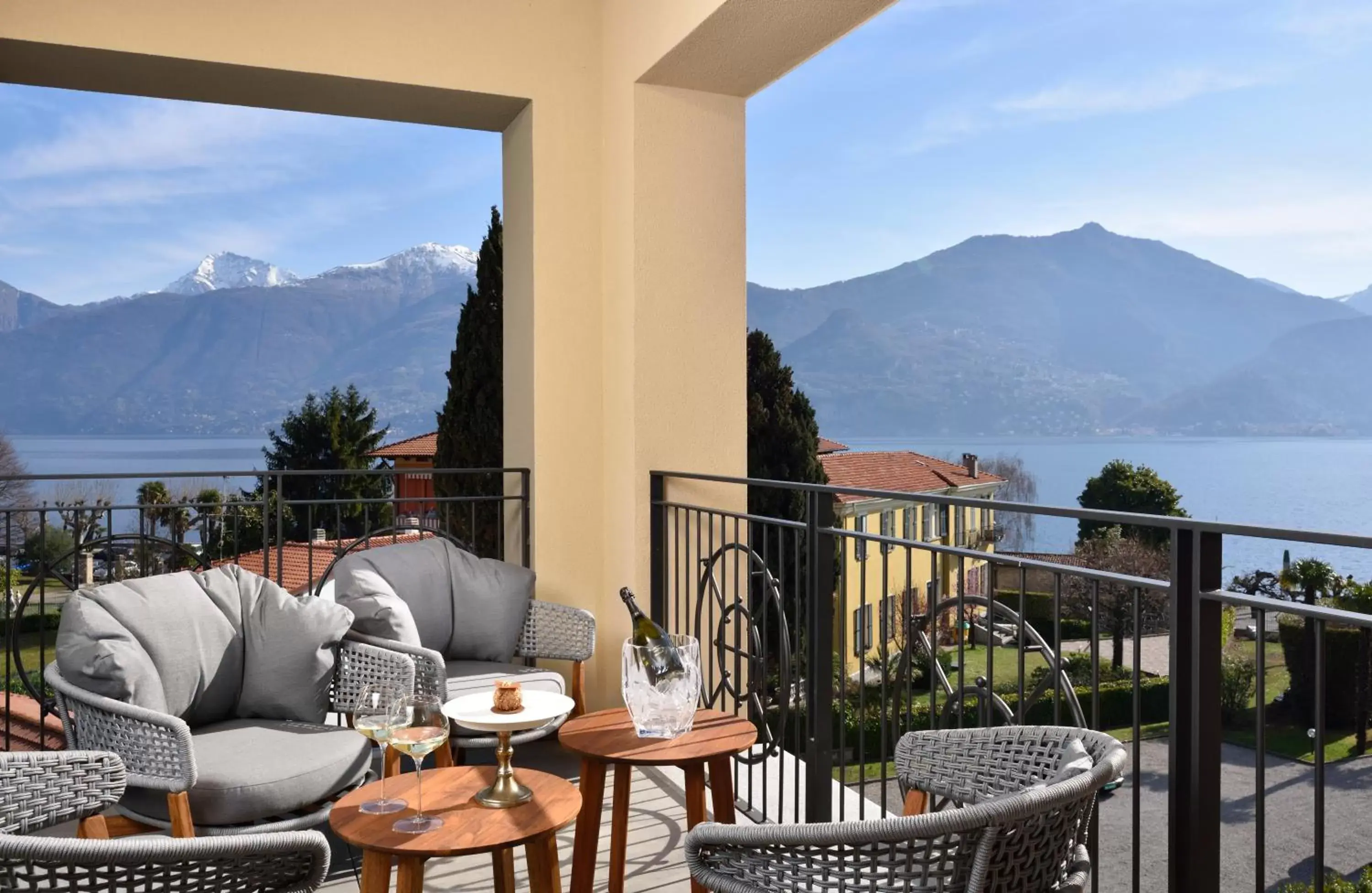 Balcony/Terrace, Mountain View in Grand Hotel Victoria concept & spa, by R Collection Hotels
