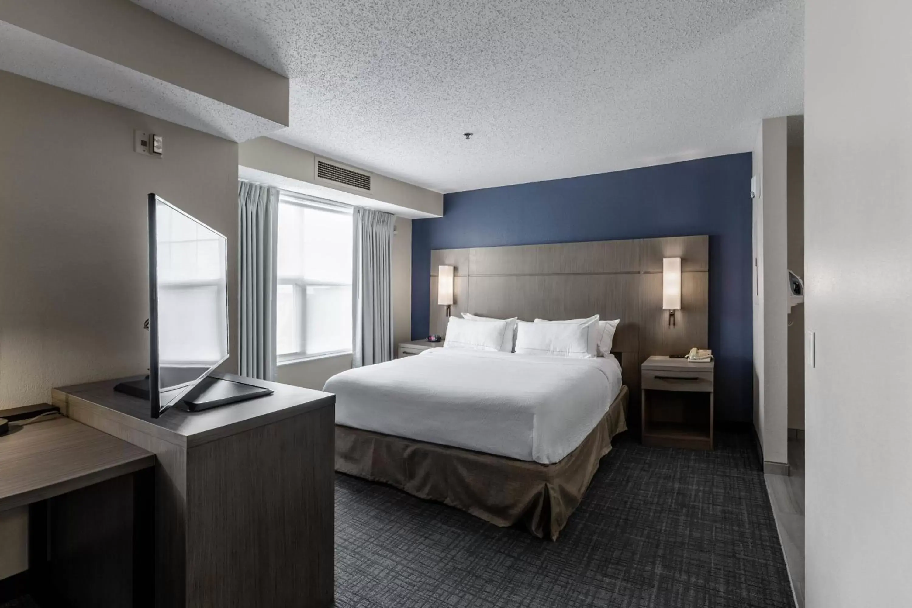 Photo of the whole room, Bed in Residence Inn Columbus Easton