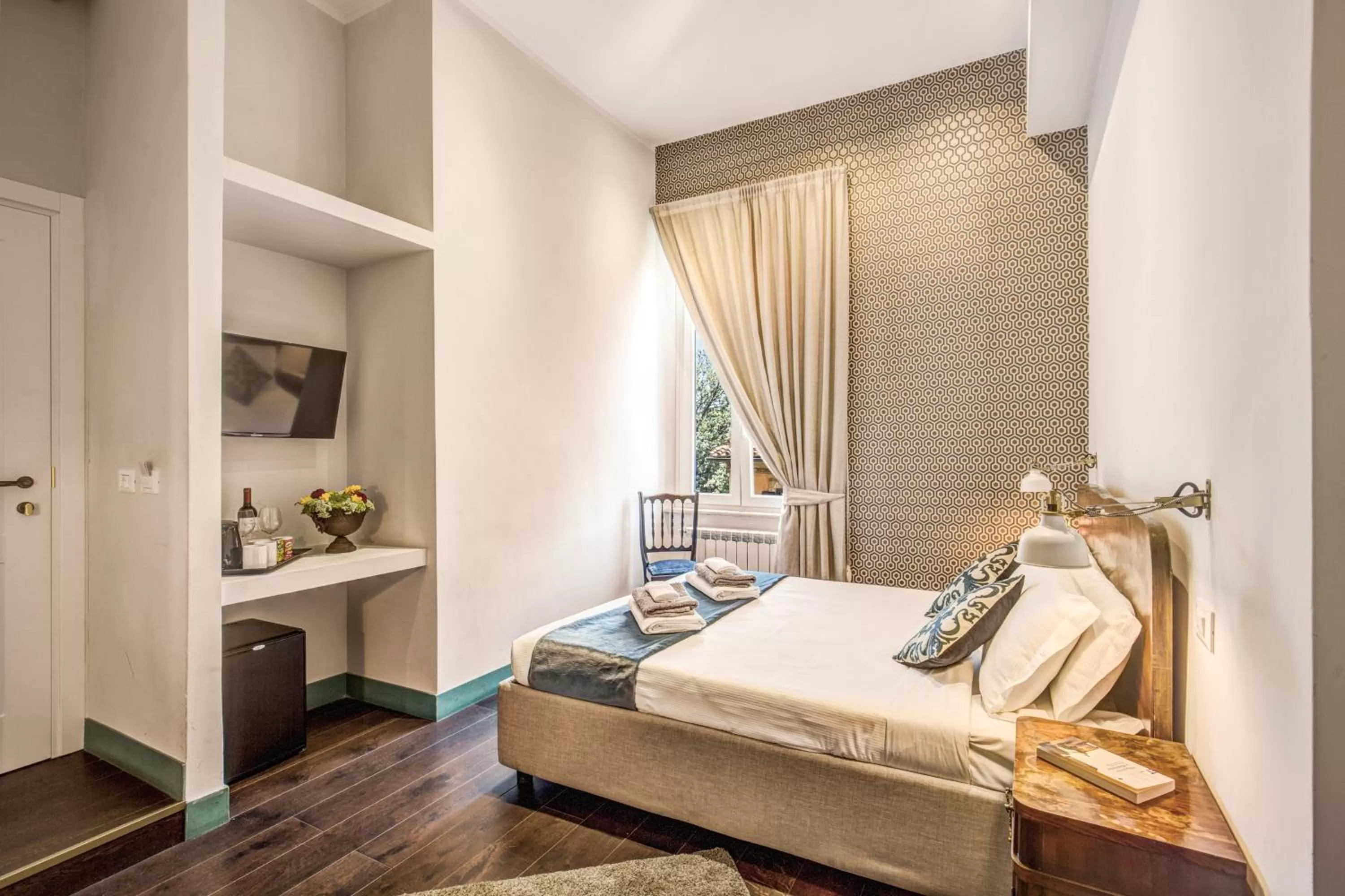 Photo of the whole room, Bed in Tree Charme Trilussa