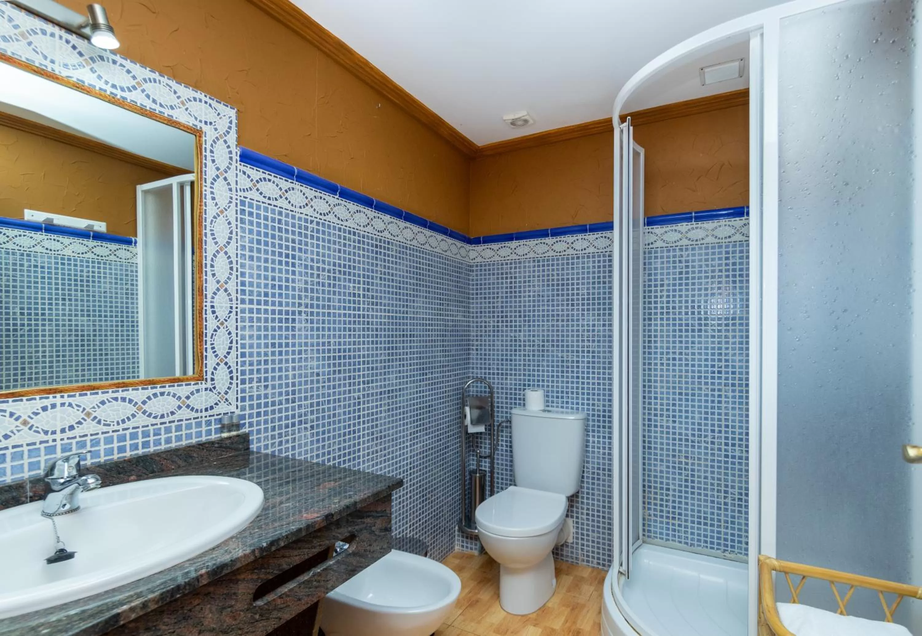 Bathroom in Unique Hotel Apartments