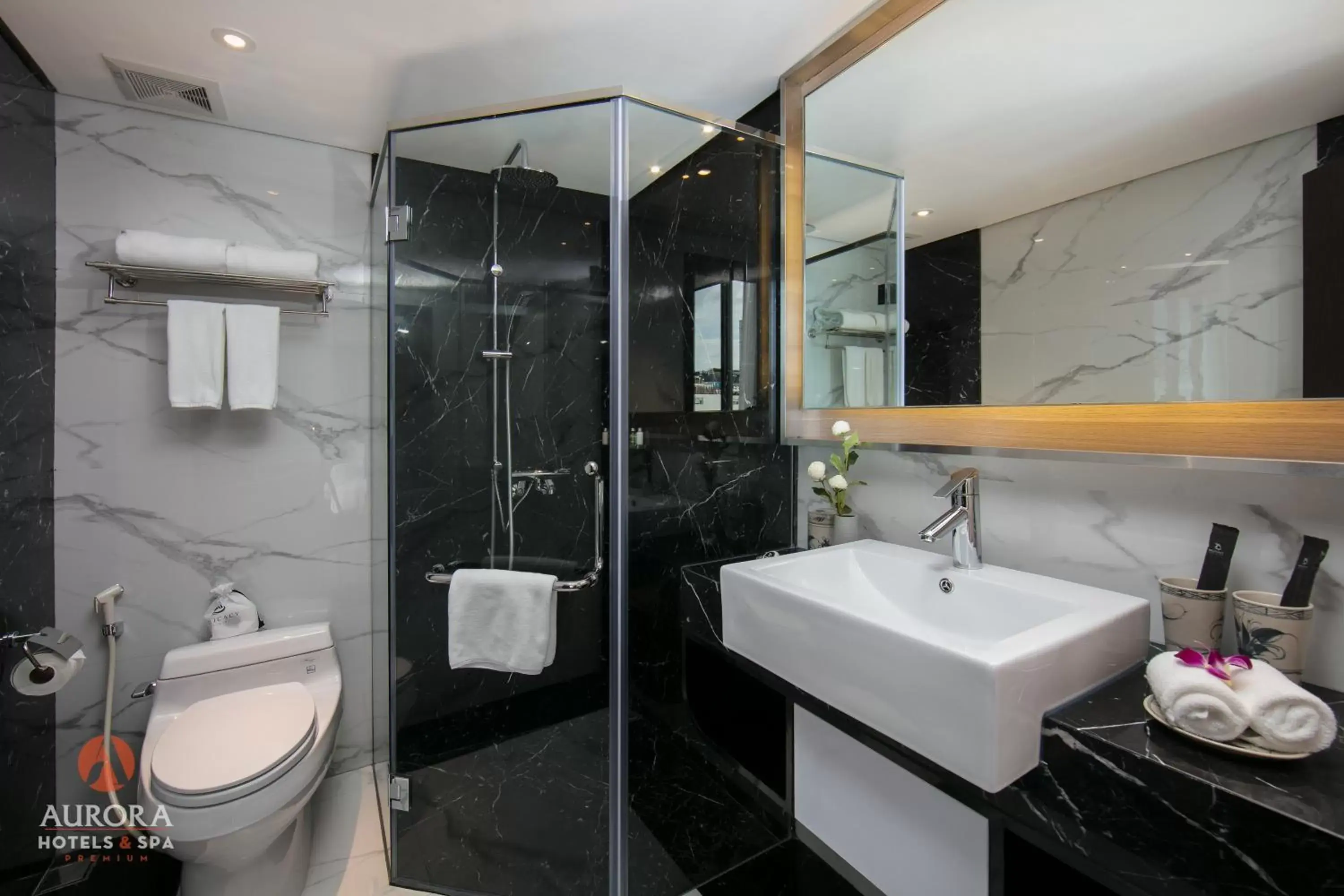 Bathroom in Aurora Premium Hotel & Spa