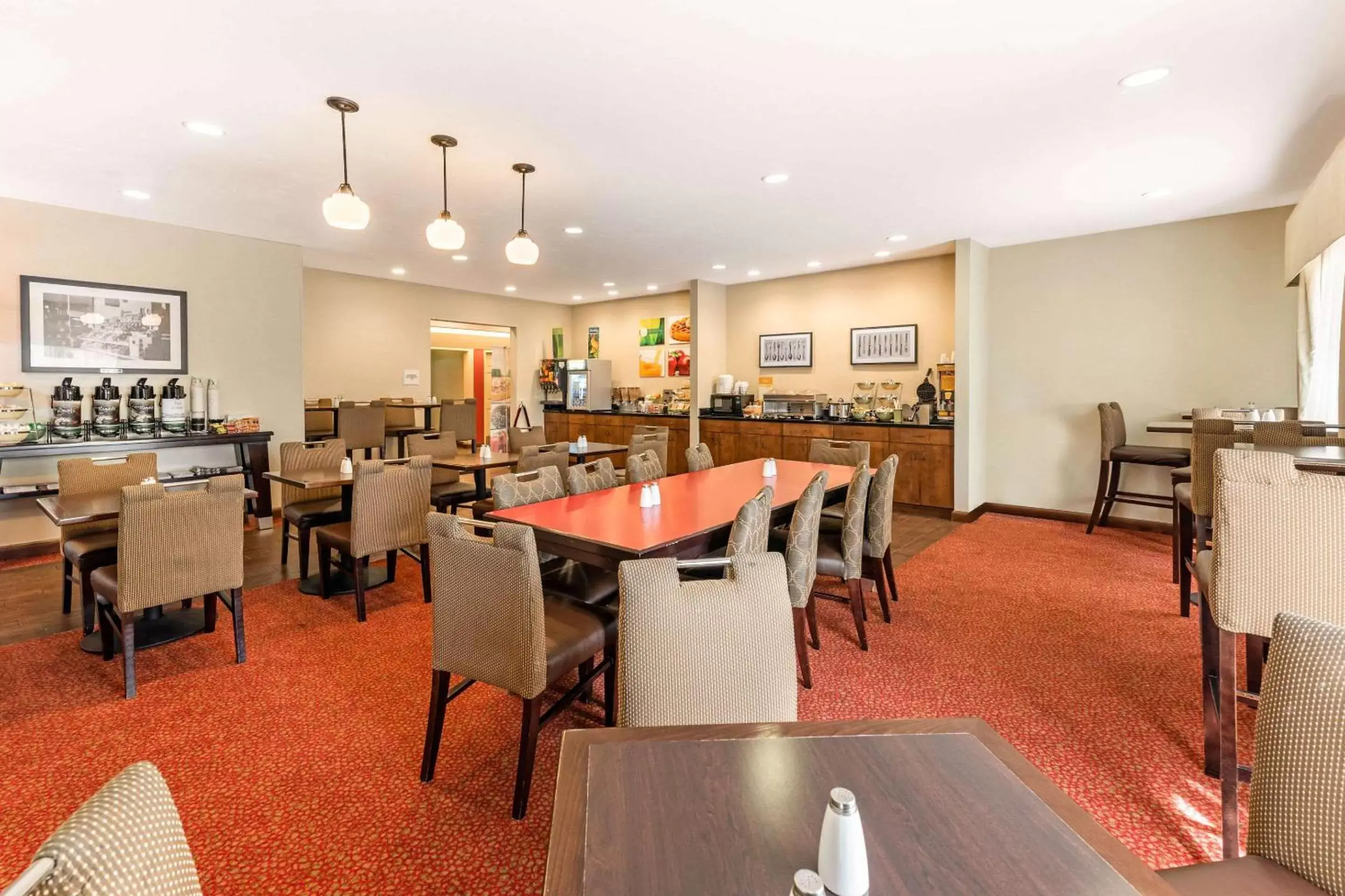 Restaurant/Places to Eat in Quality Inn & Suites University Fort Collins