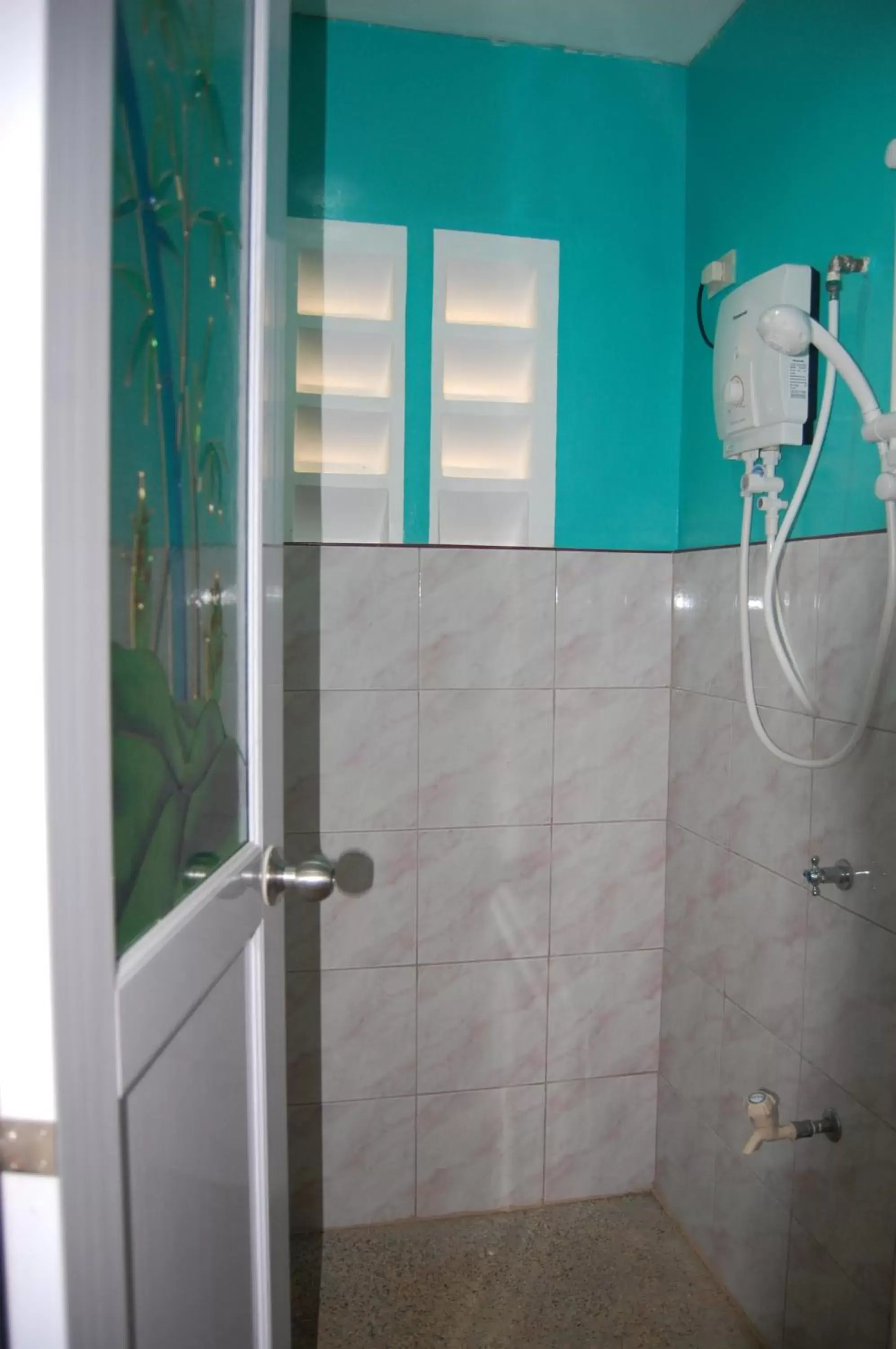Shower, Bathroom in Deep Forest Garden Hotel