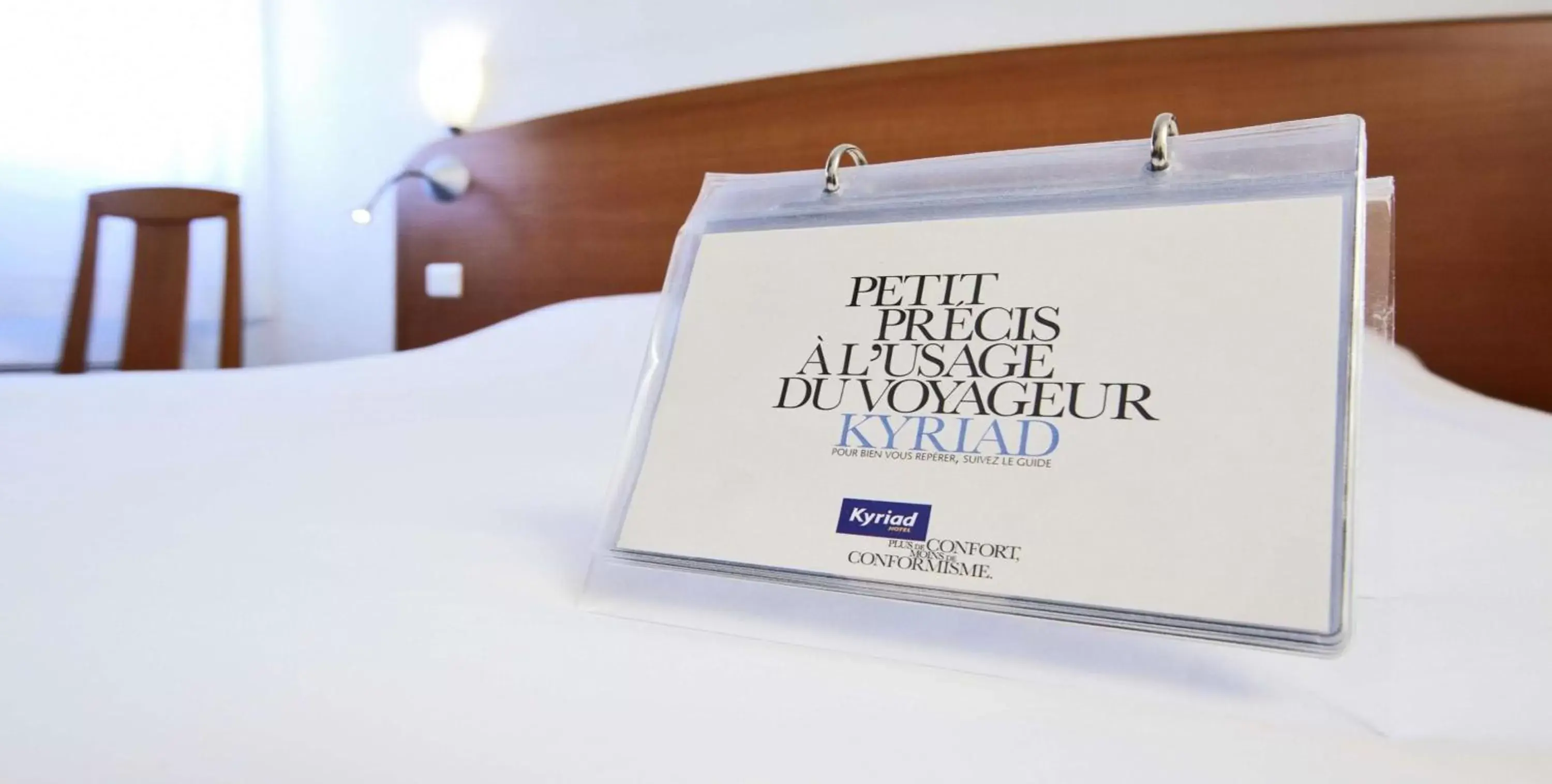 Bedroom in Kyriad Genève St-Genis-Pouilly Bedroom in Kyriad Genève St-Genis-Pouilly