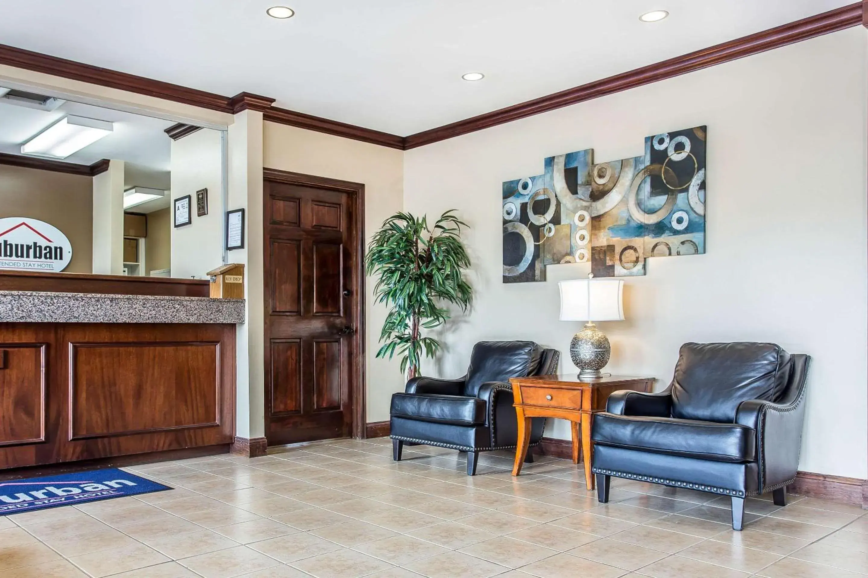 Lobby or reception, Seating Area in Suburban Studios near University of North Carolina-Charlotte