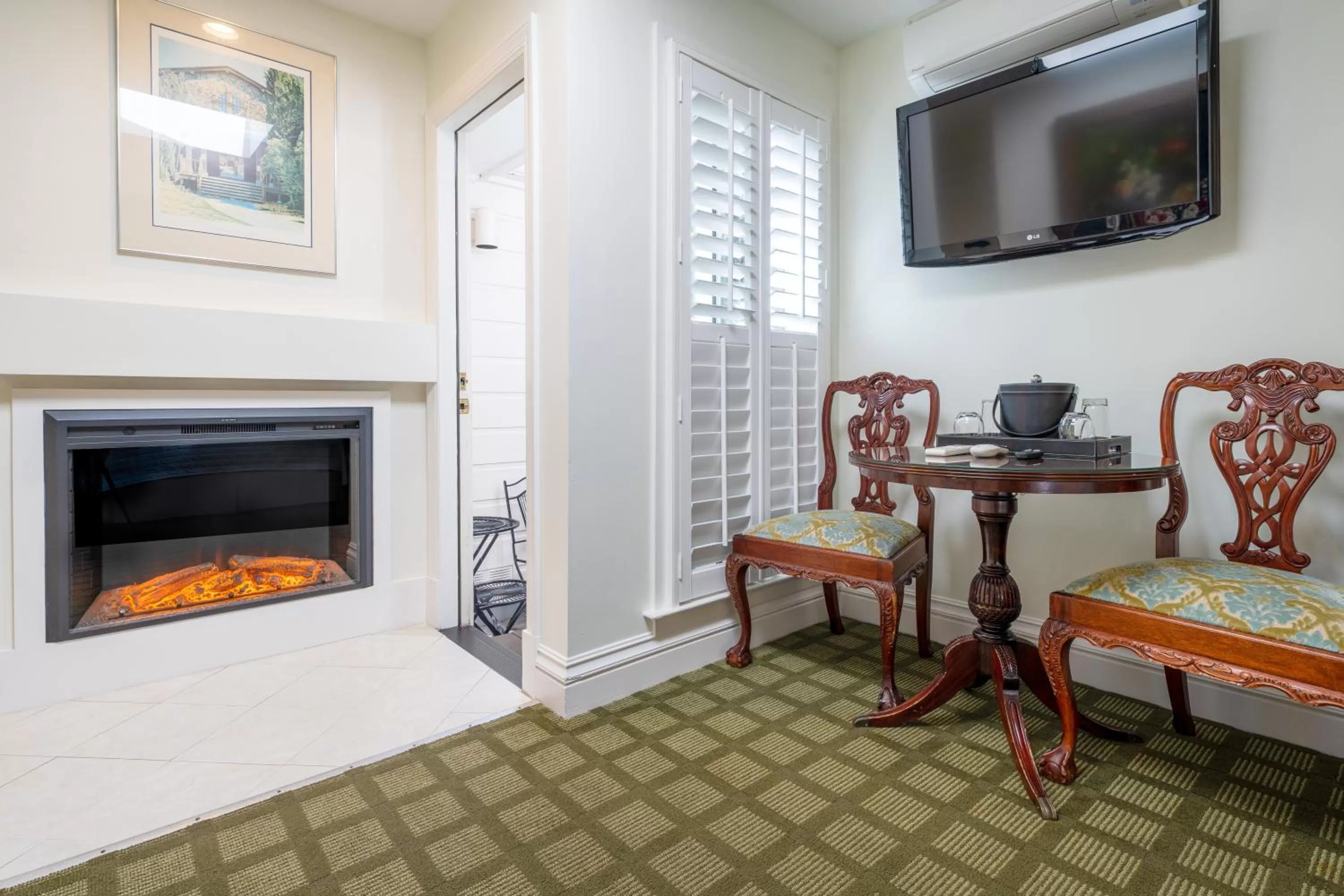 flat iron in The Bergson, BW Signature Collection