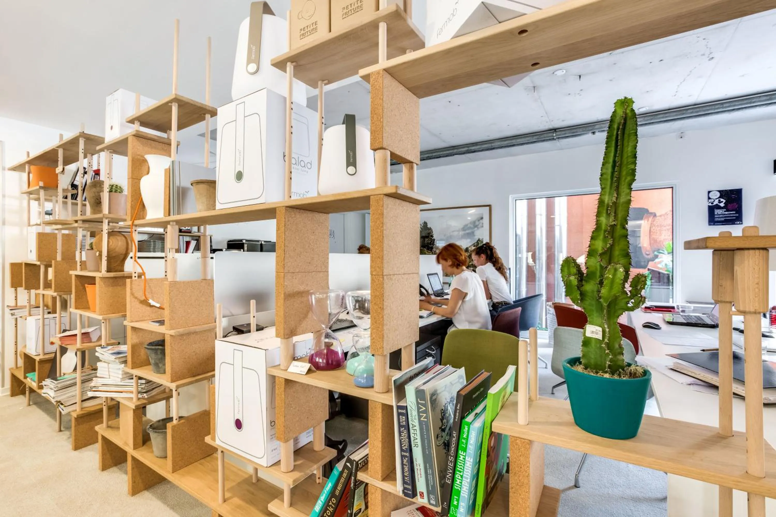 On-site shops in Hotel du Pin Nice Port