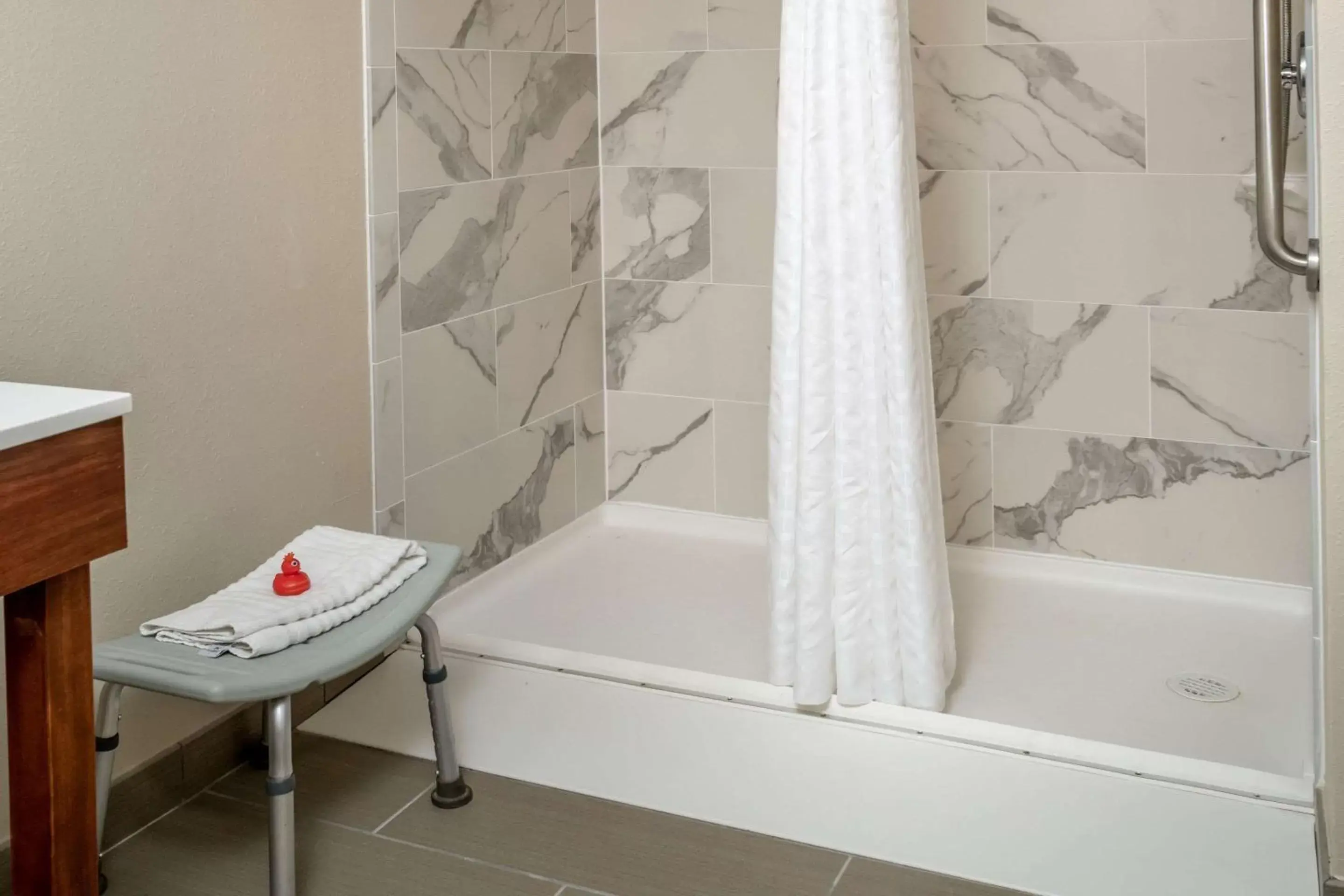 Photo of the whole room in Comfort Inn & Suites Grundy Photo of the whole room in Comfort Inn & Suites Grundy