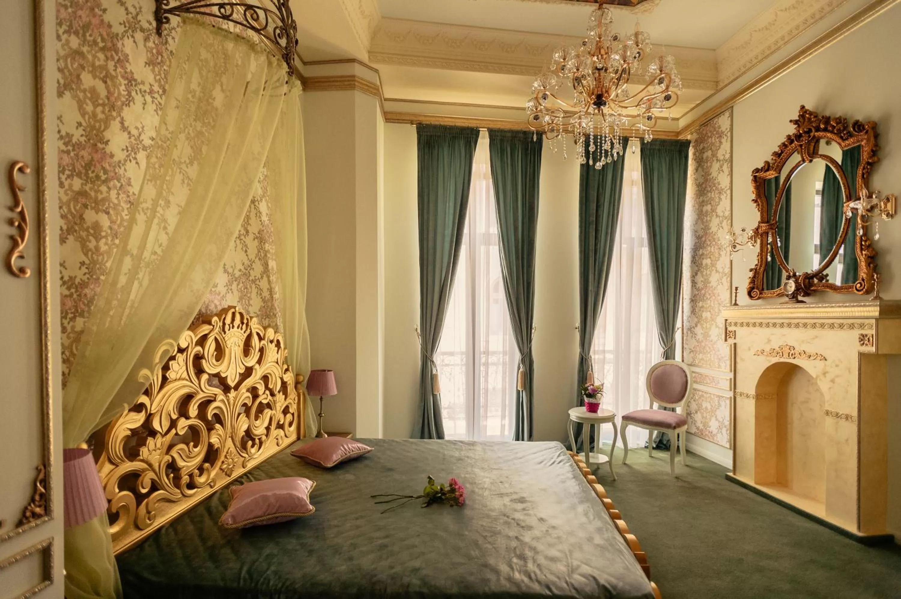 Day, Bed in Belle Epoque Boutique (Adult Only)