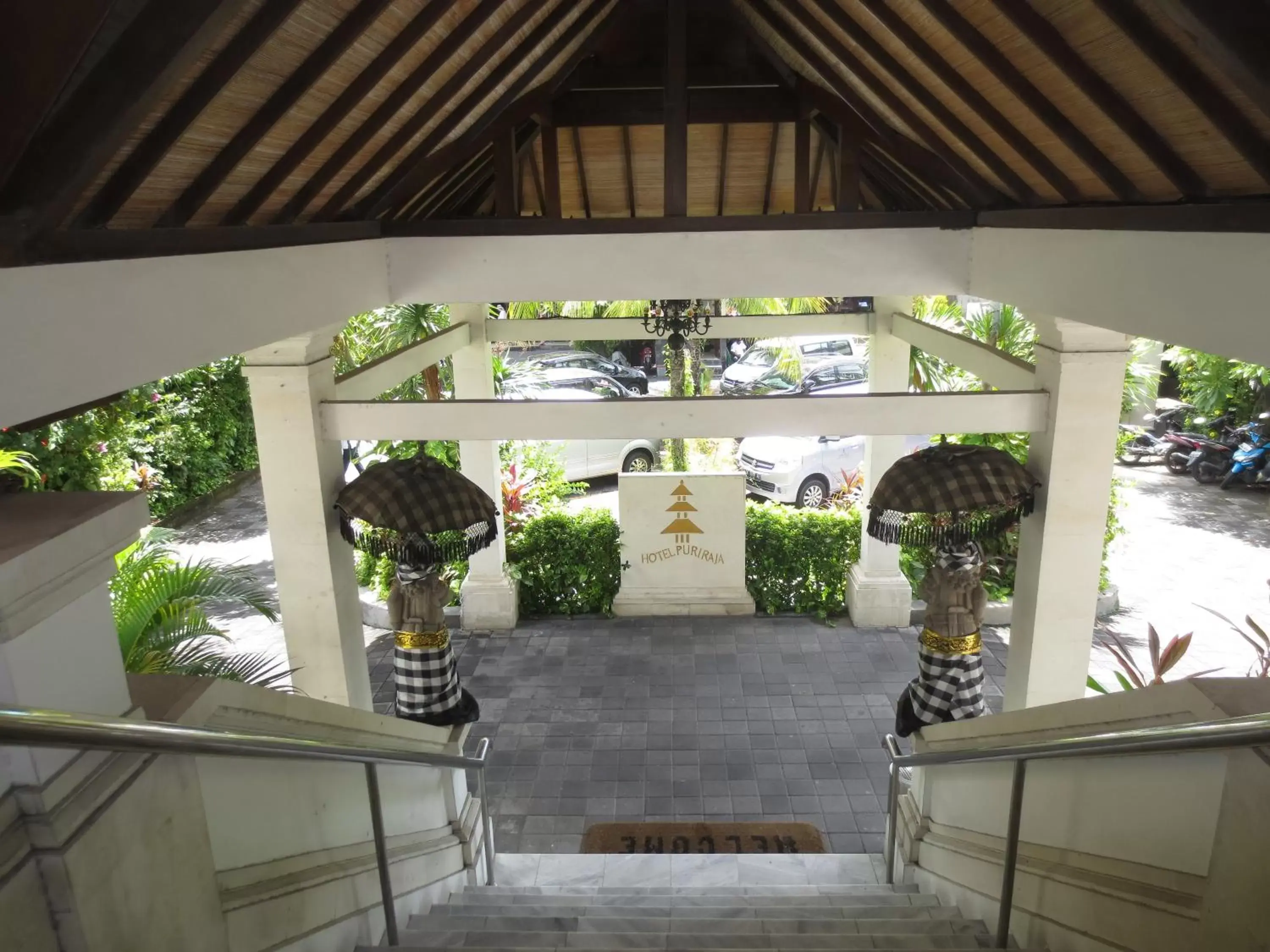 Lobby or reception in Puri Raja Hotel