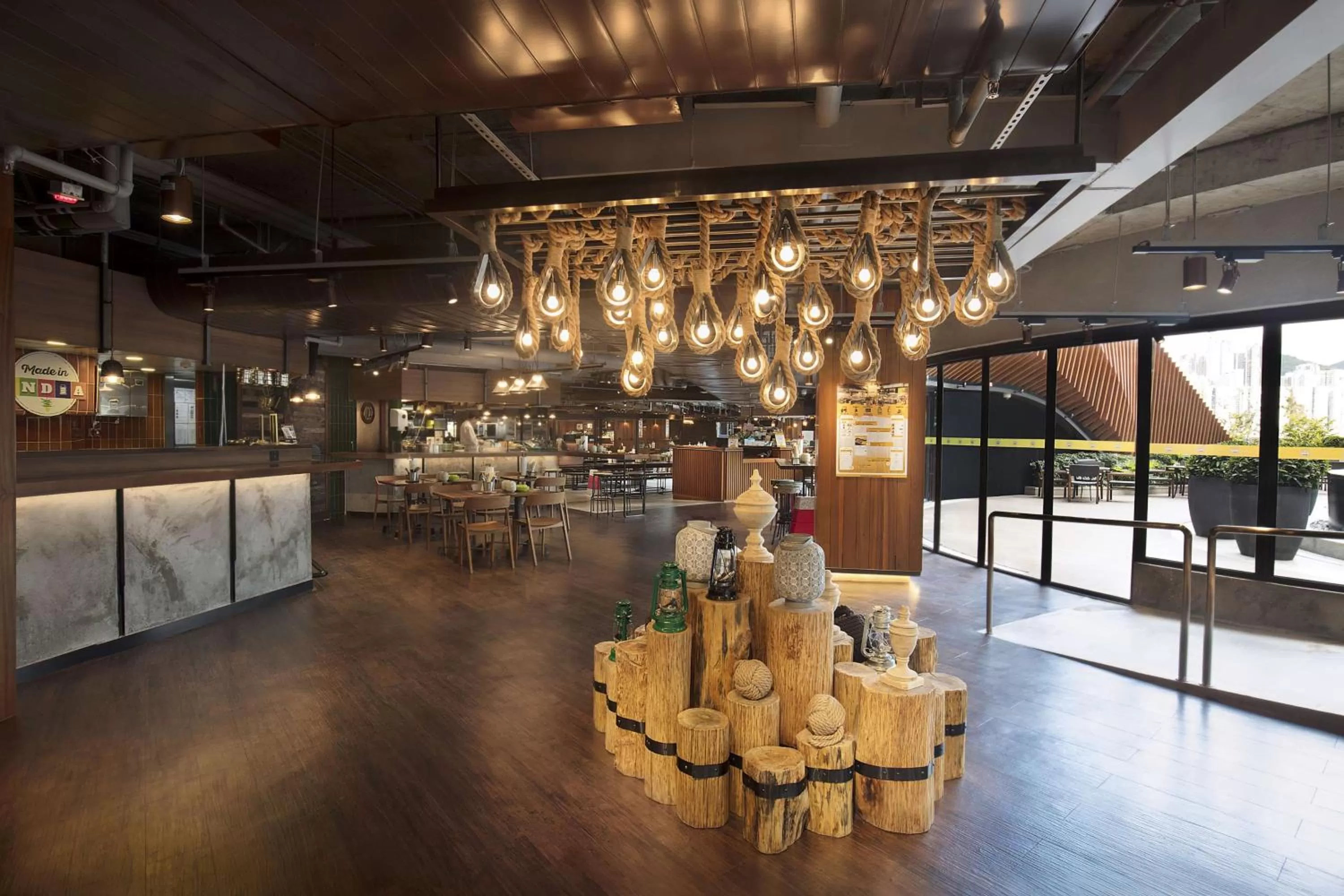 Restaurant/places to eat in Kerry Hotel Hong Kong by Shangri-la