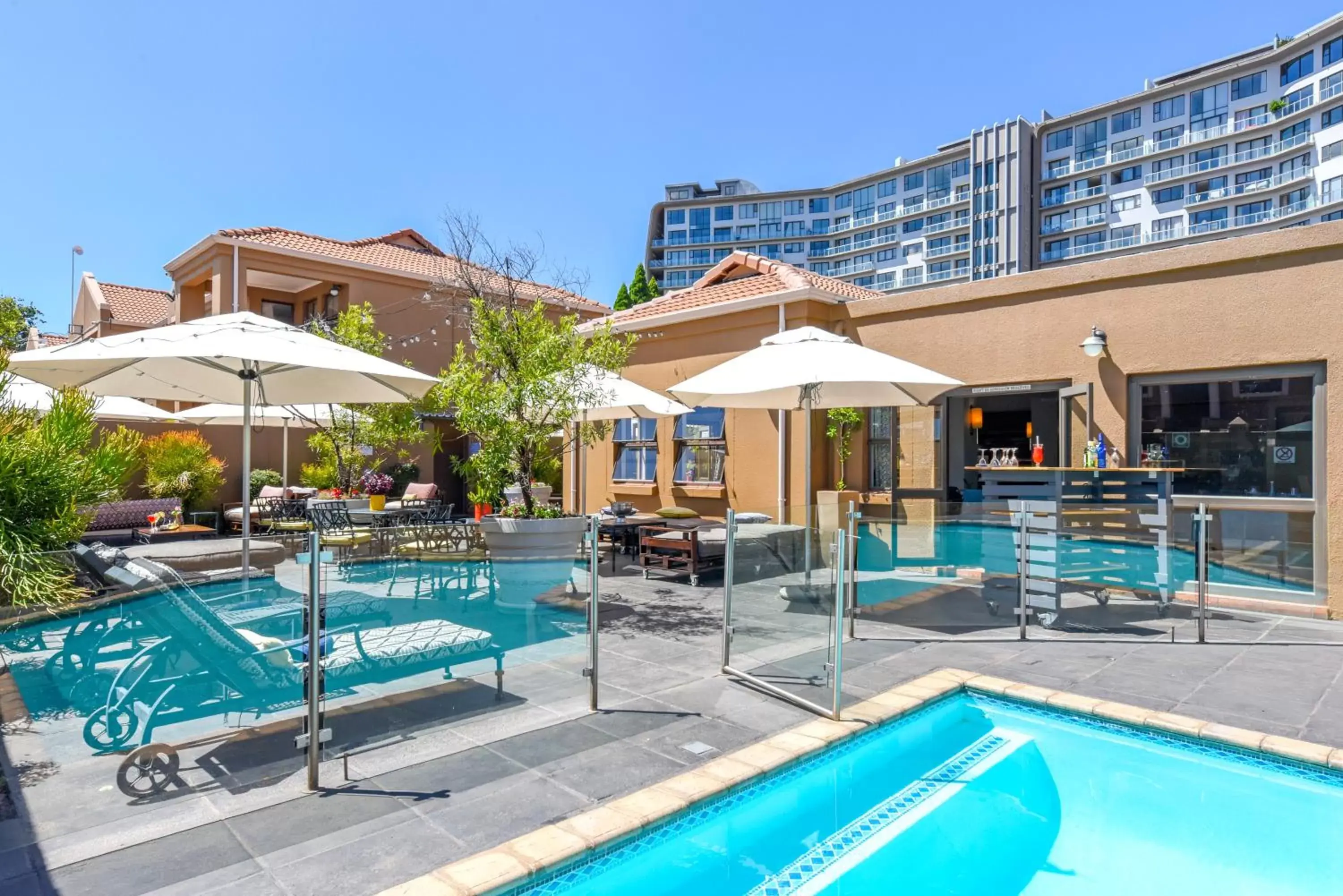 Swimming Pool in Mercure Hotel Bedfordview