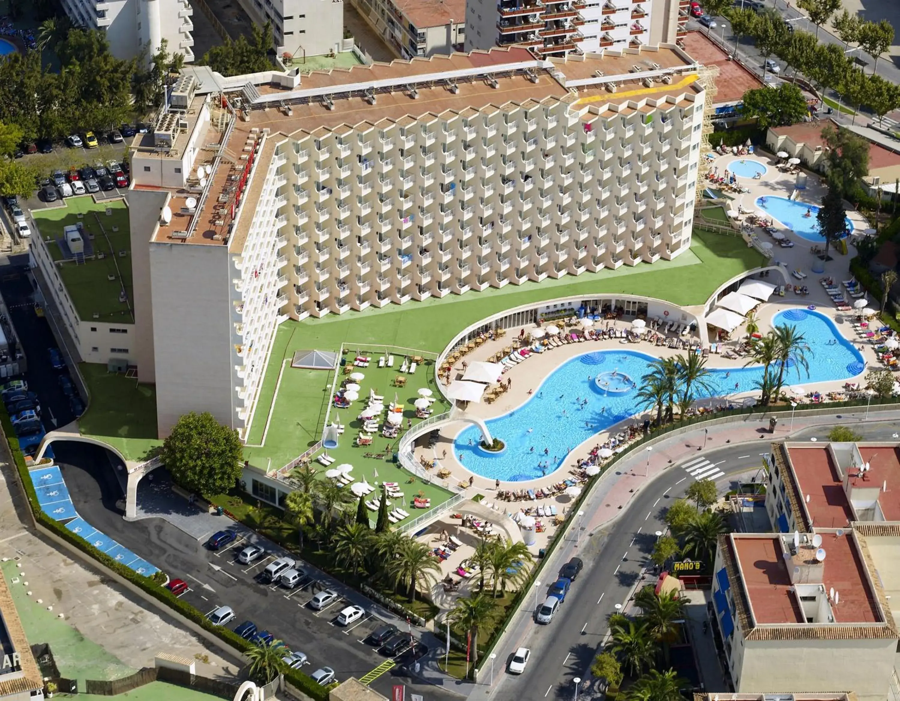 Facade/entrance, Bird's-eye View in Sol Guadalupe