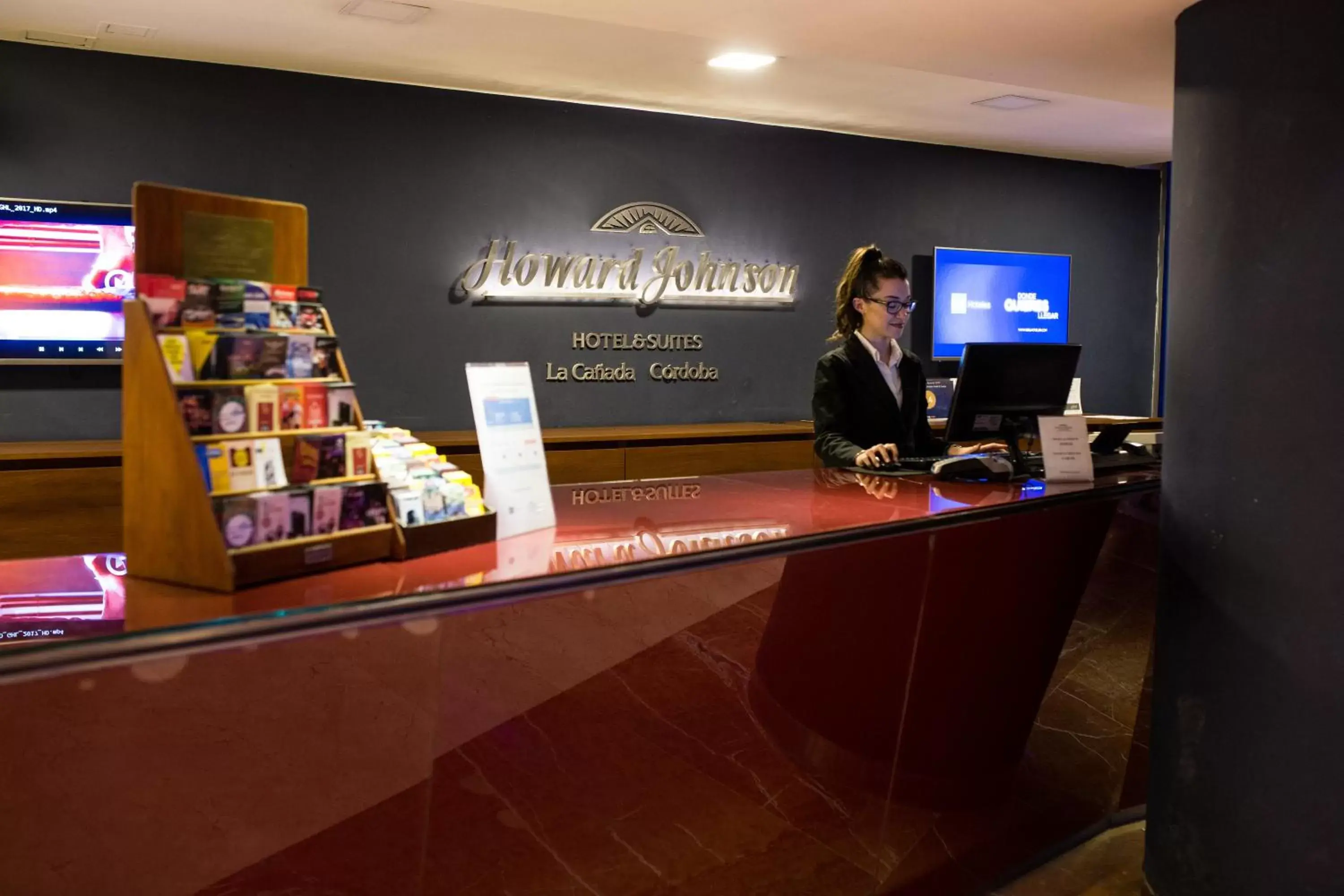 Lobby or reception, Lobby/Reception in Howard Johnson La Cañada Hotel & Suites