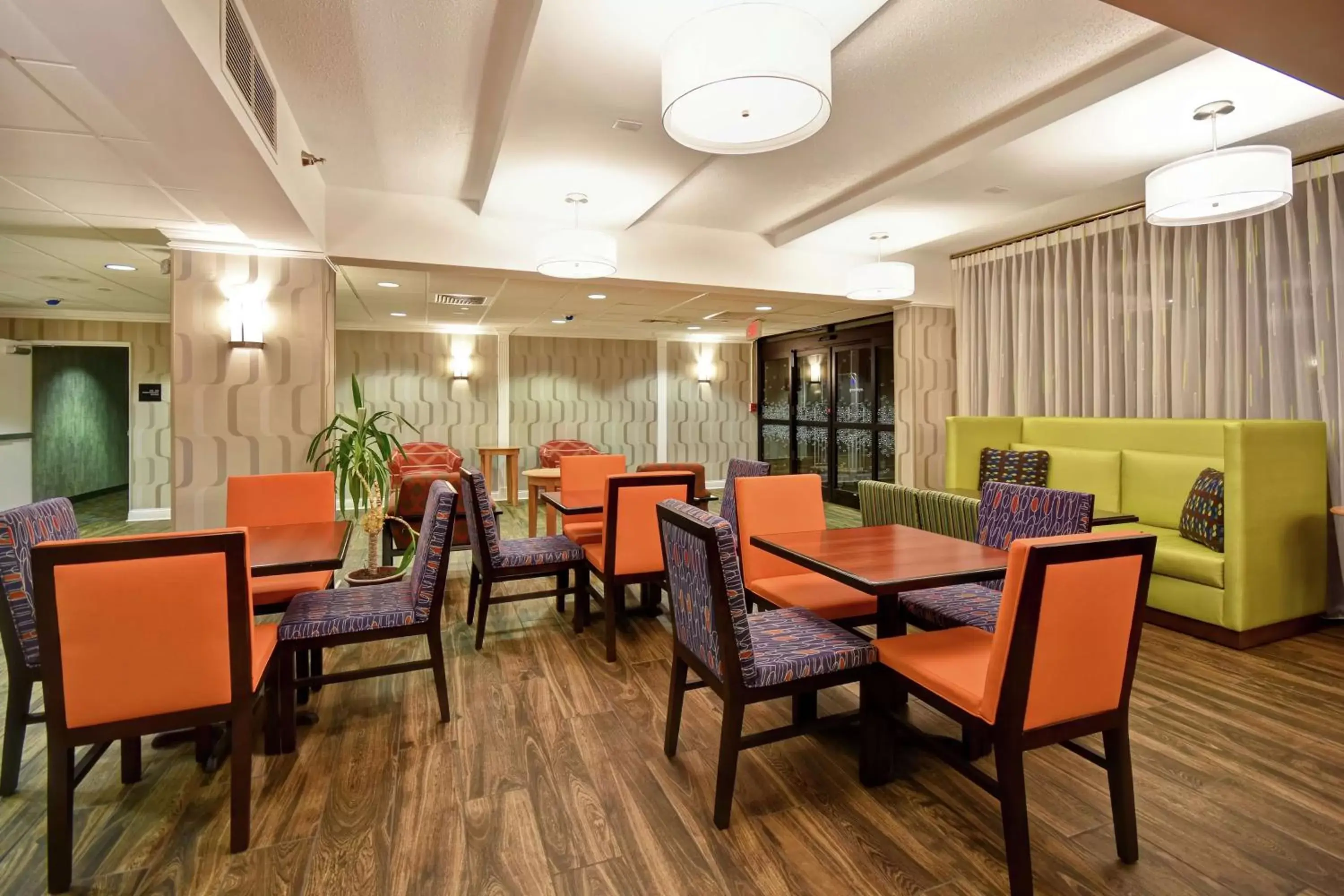 Lobby or reception, Restaurant/Places to Eat in Hampton Inn Lexington I-75