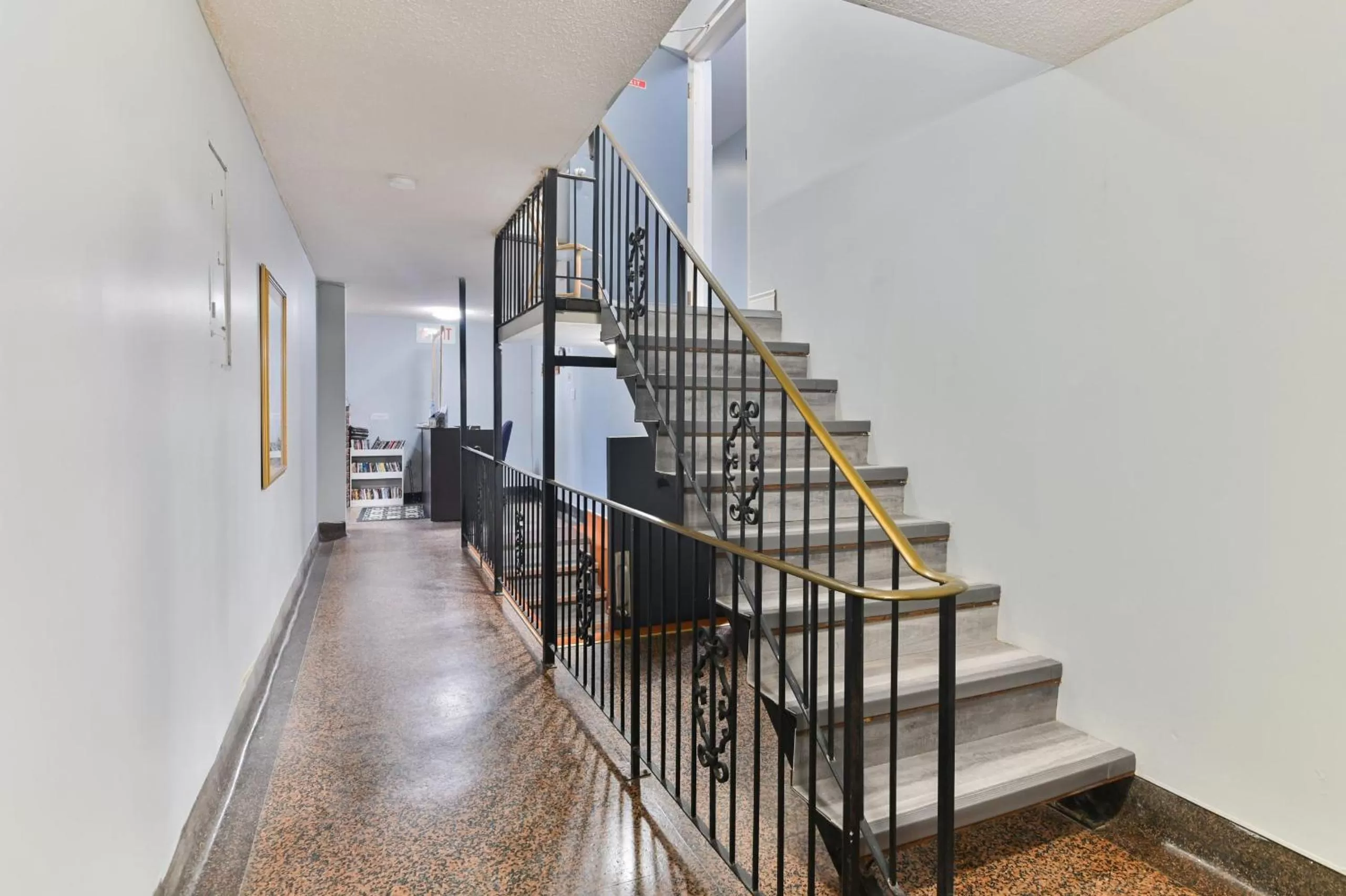 Property building in Lakeside Inn