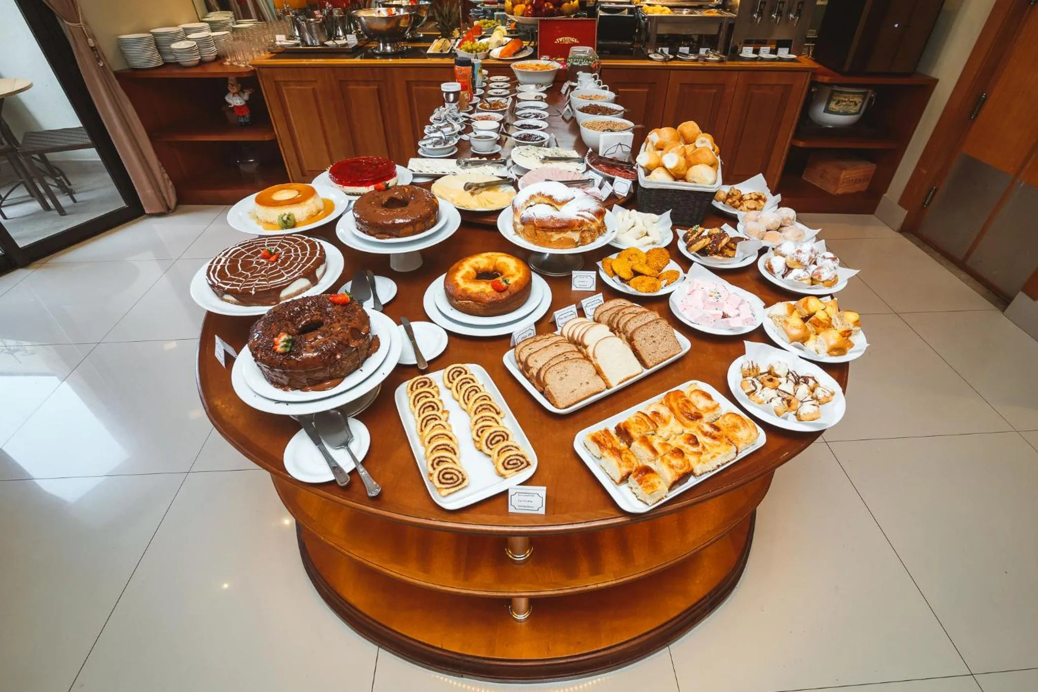 Restaurant/places to eat in Pousada Luis XV