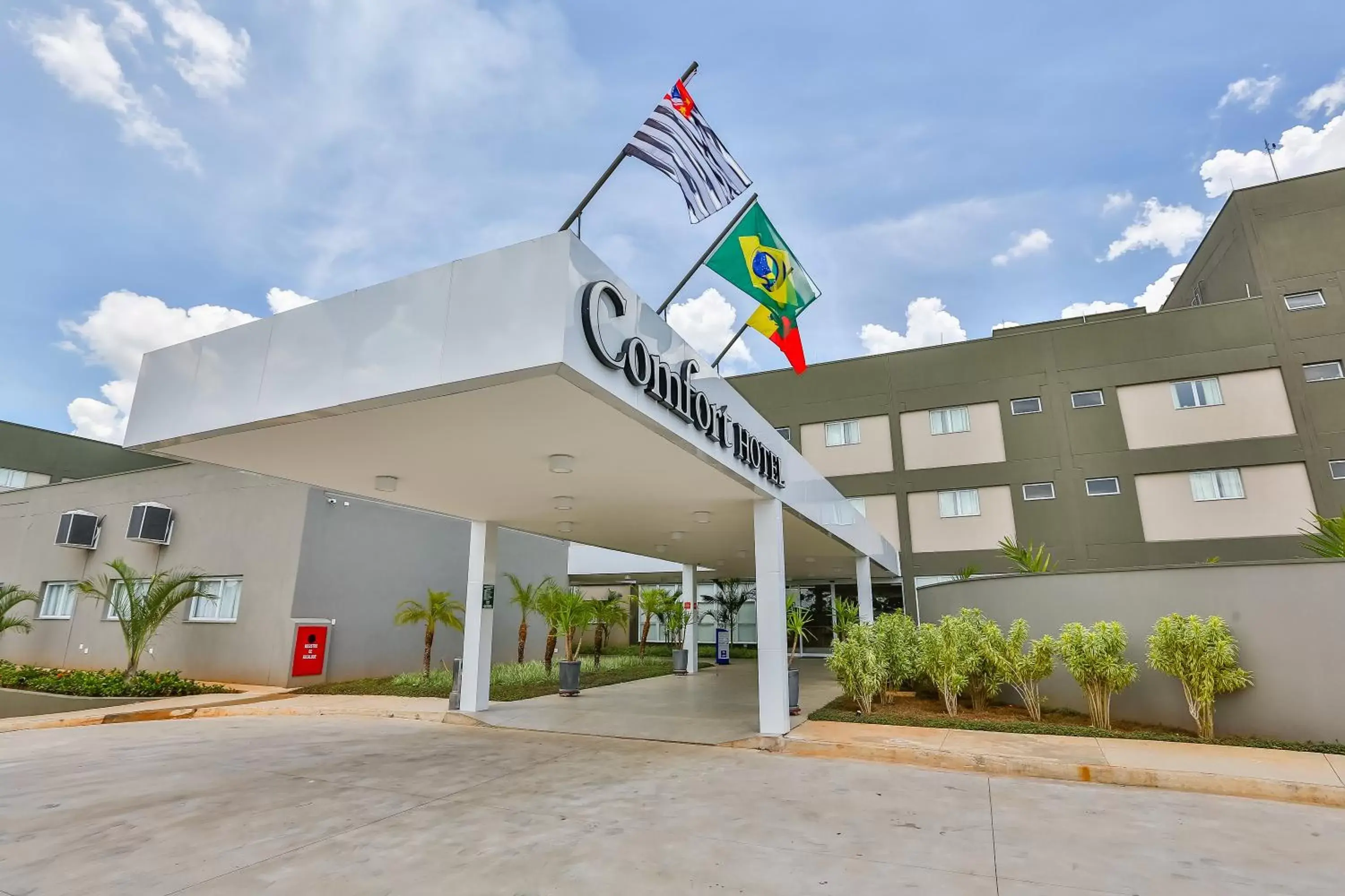 Property building in Comfort Mogi Guaçu Property building in Comfort Mogi Guaçu