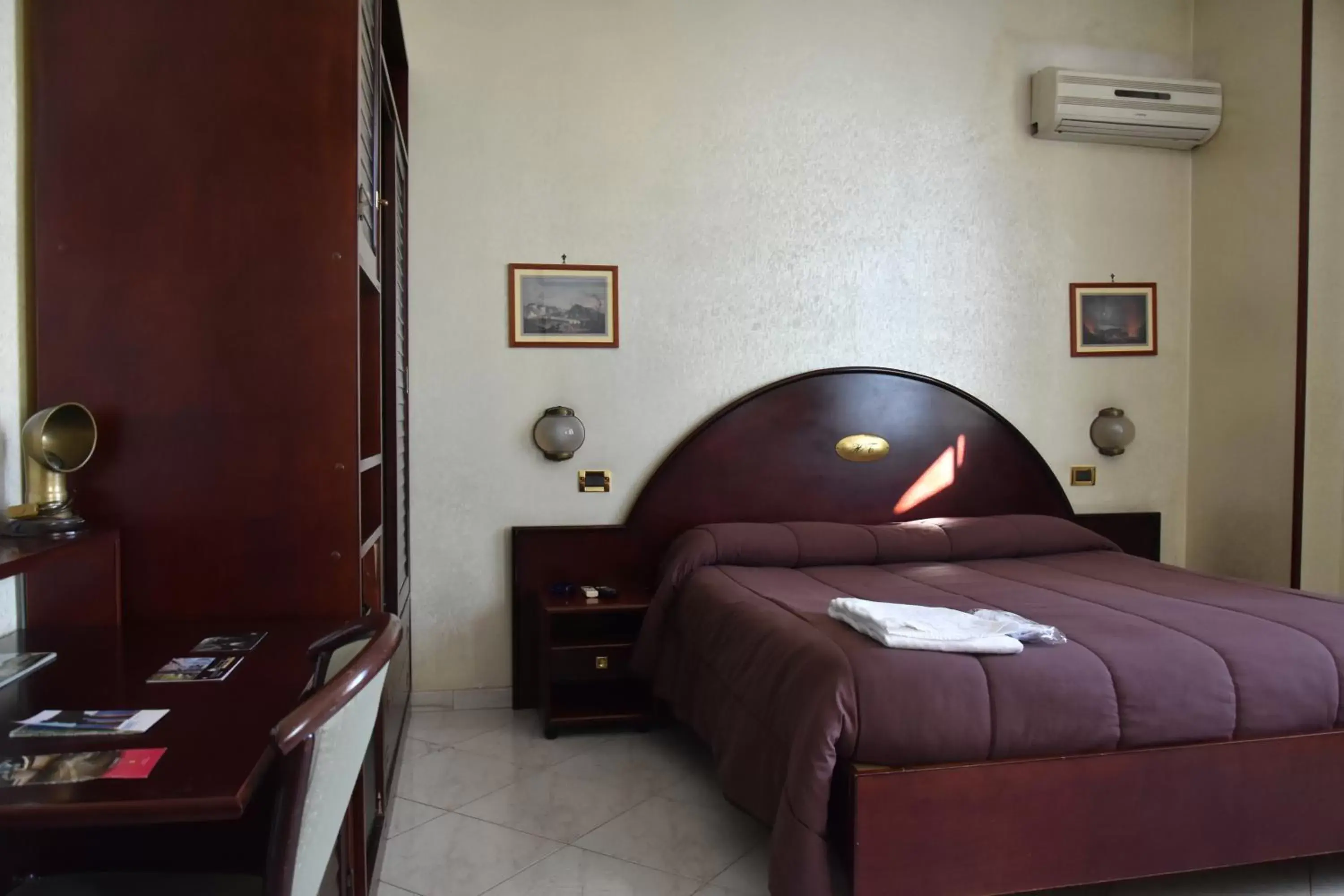 Bedroom, Bed in Hotel La Tripergola