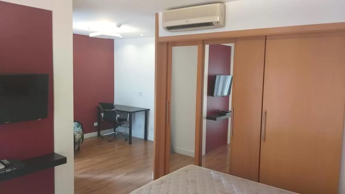TV/Entertainment Center in Flat lindo duplo lado Park Ibirapuera e Av Paulista com smart tv 106