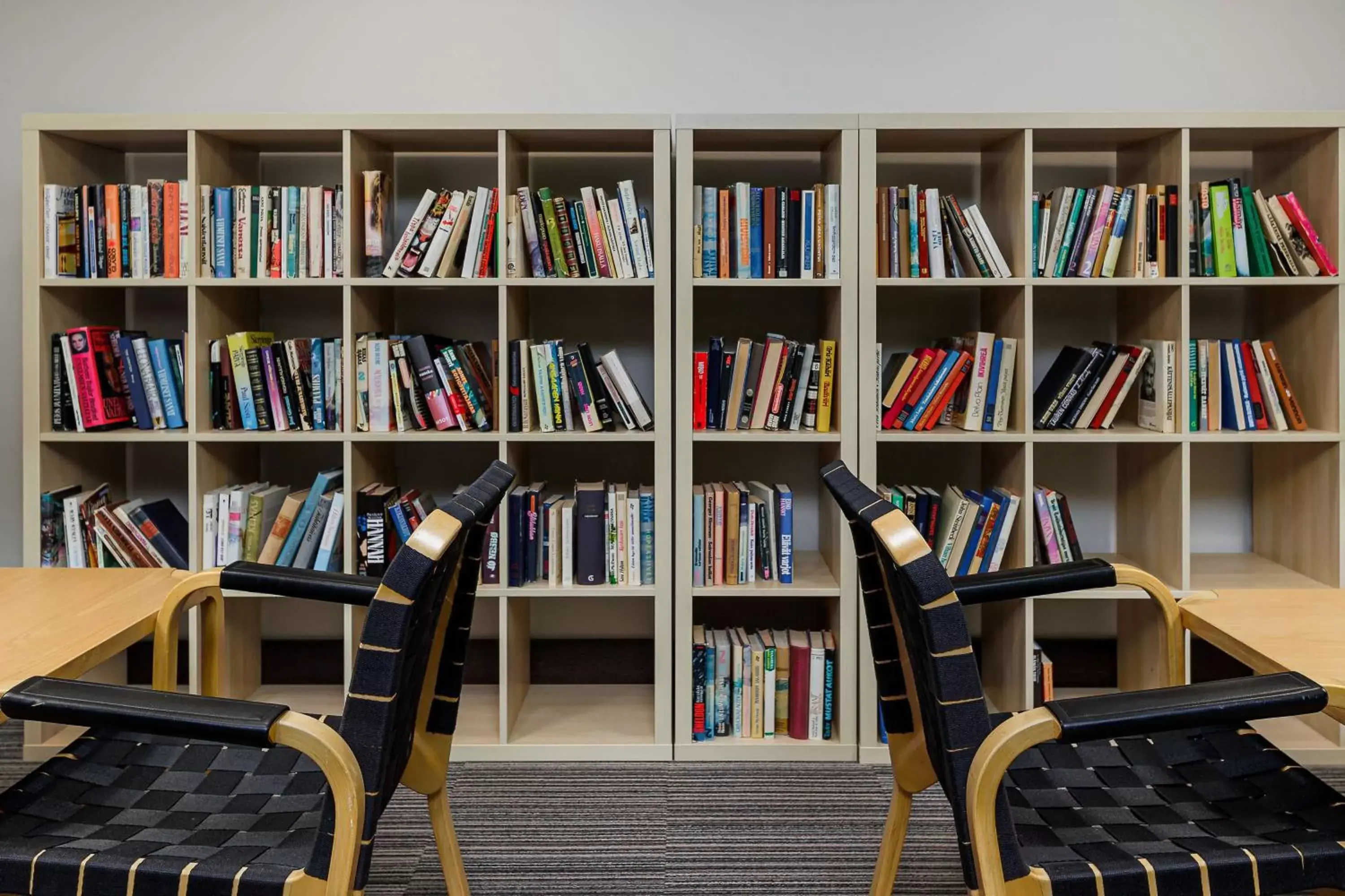 Property building, Library in Radisson Blu Hotel Espoo