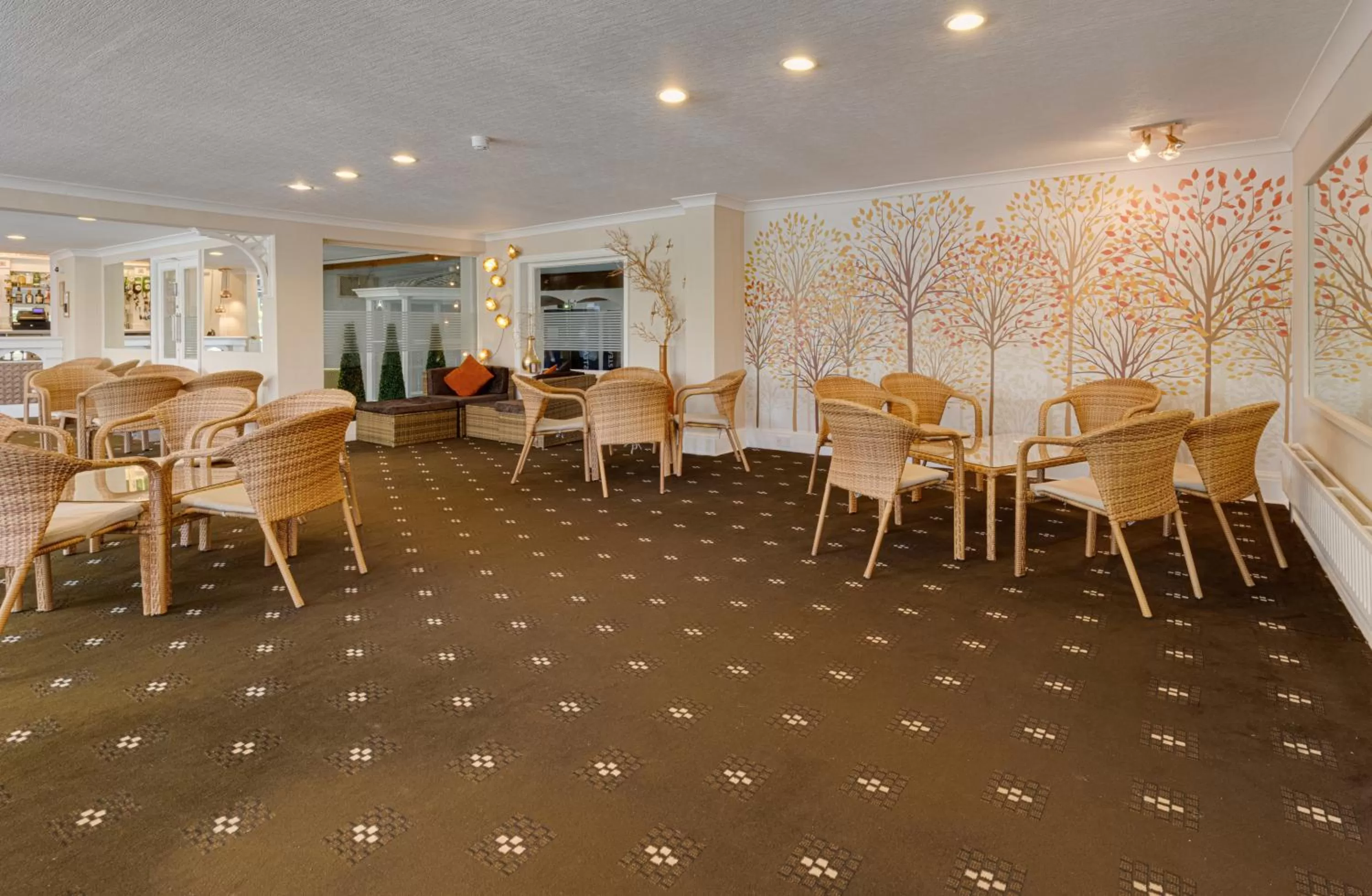 Lounge or bar in Park Manor Hotel