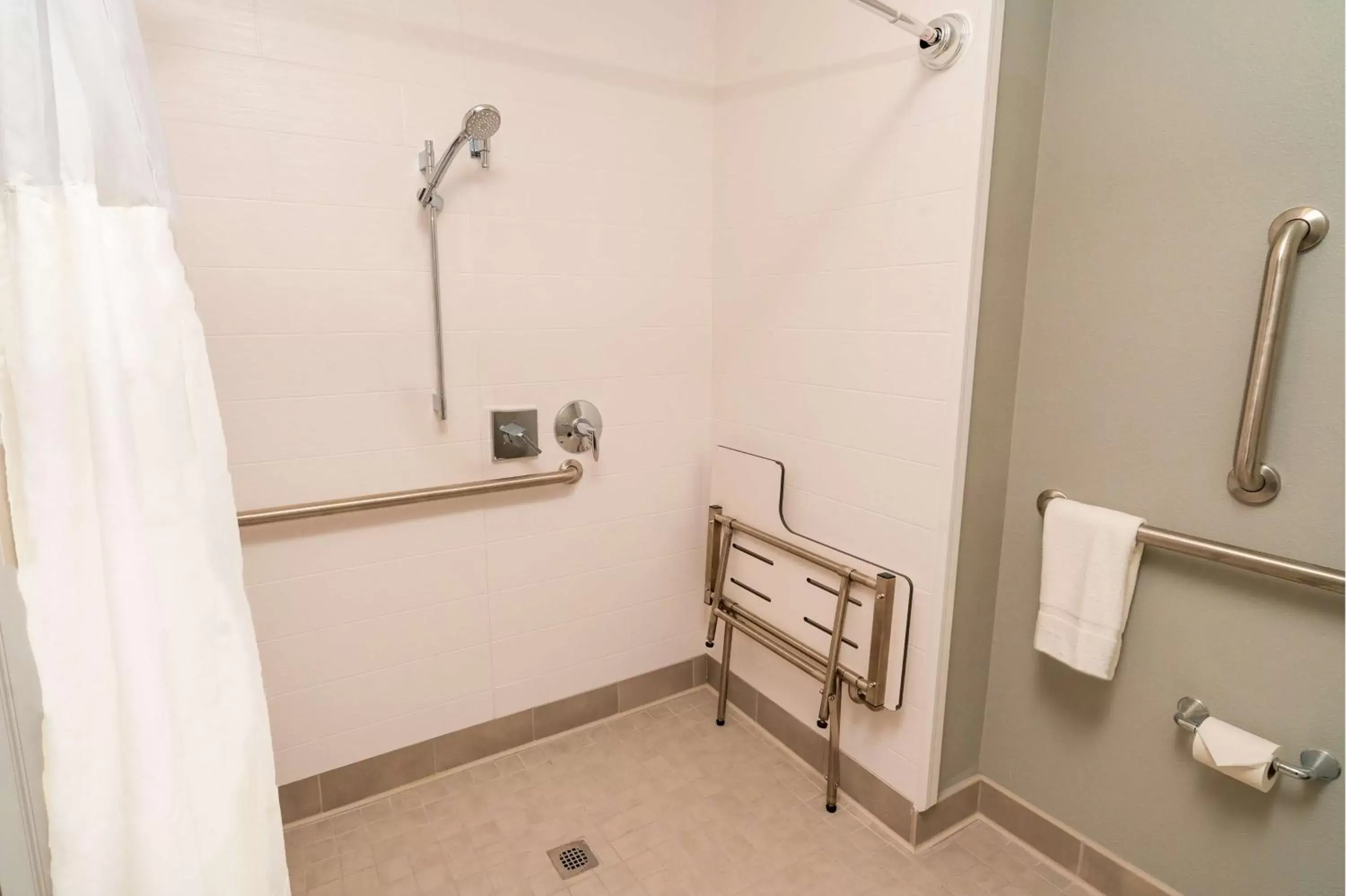 Bathroom in Homewood Suites By Hilton Rancho Cordova, Ca