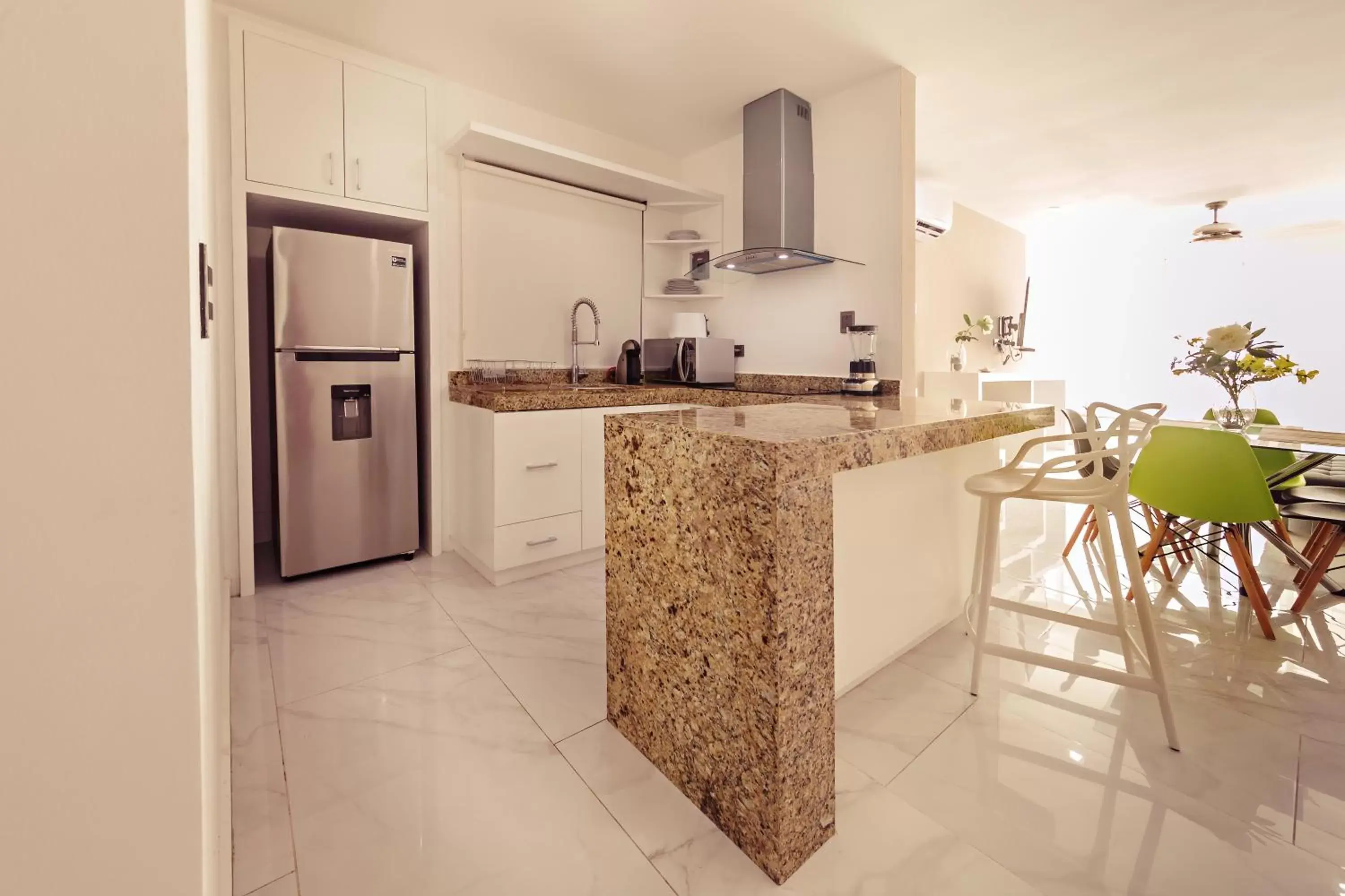 Kitchen or kitchenette, Kitchen/Kitchenette in Mararena Condos by Nah Hotels