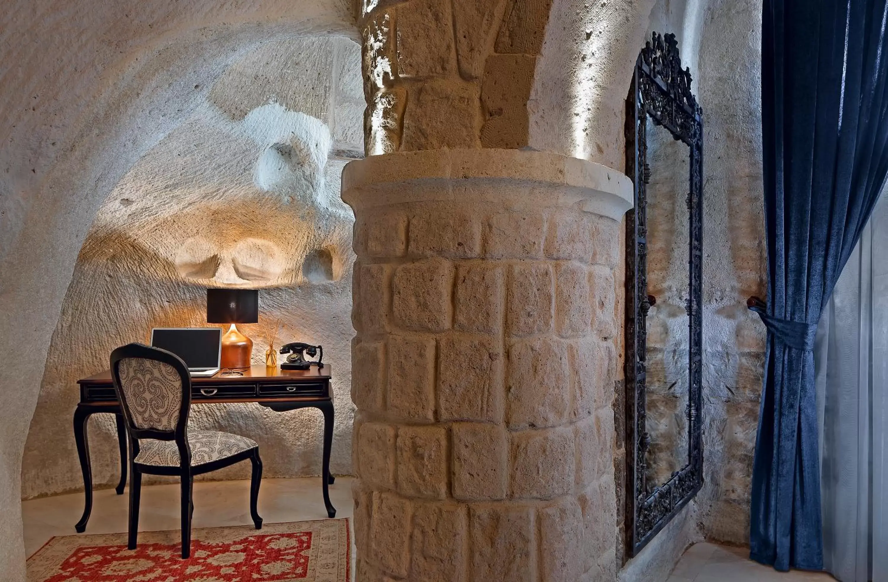 Living room in Seraphim Cave Suites & SPA