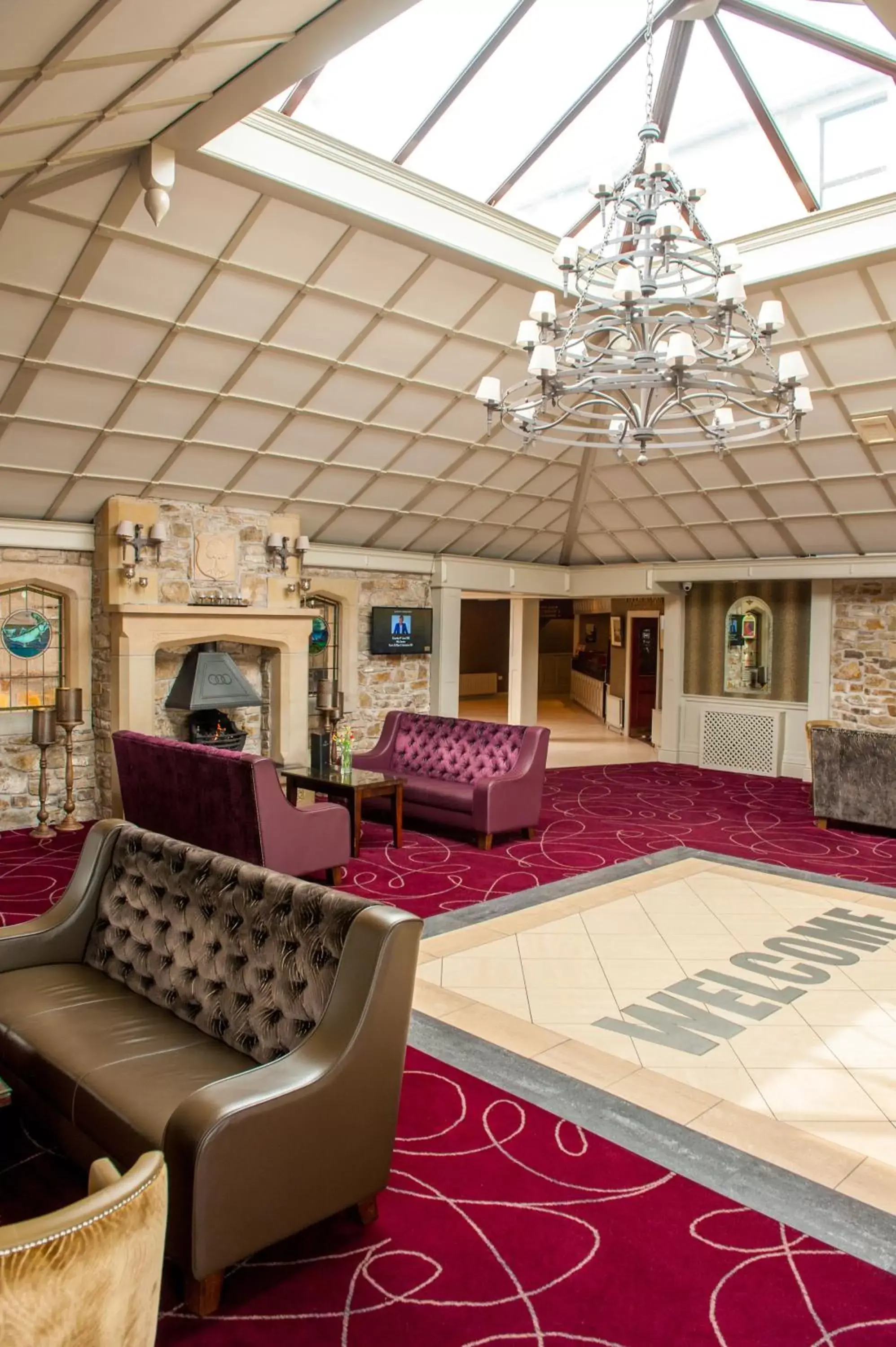 Lobby or reception, Lounge/Bar in Allingham Arms Hotel