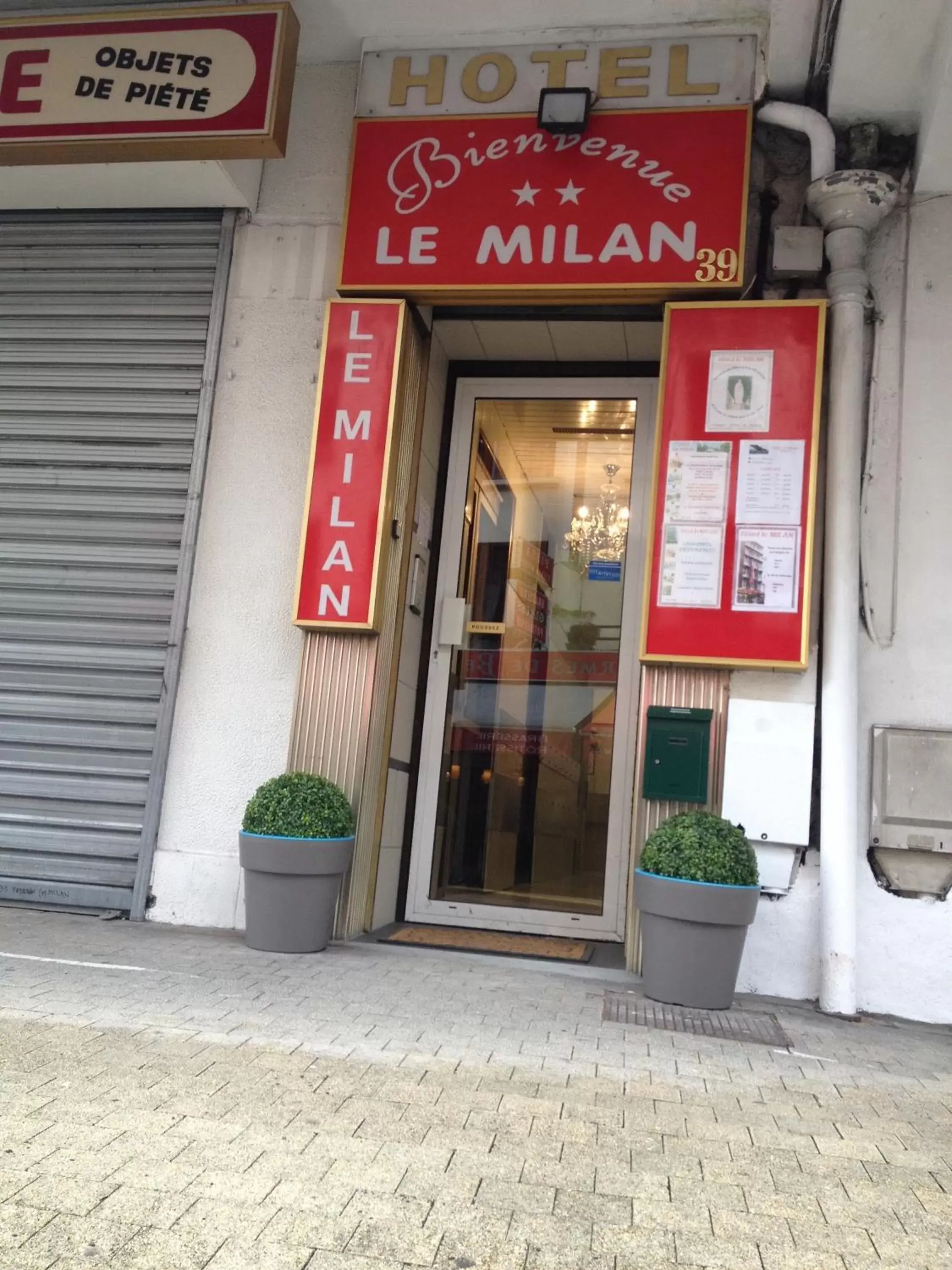 Facade/entrance in Hôtel Le Milan