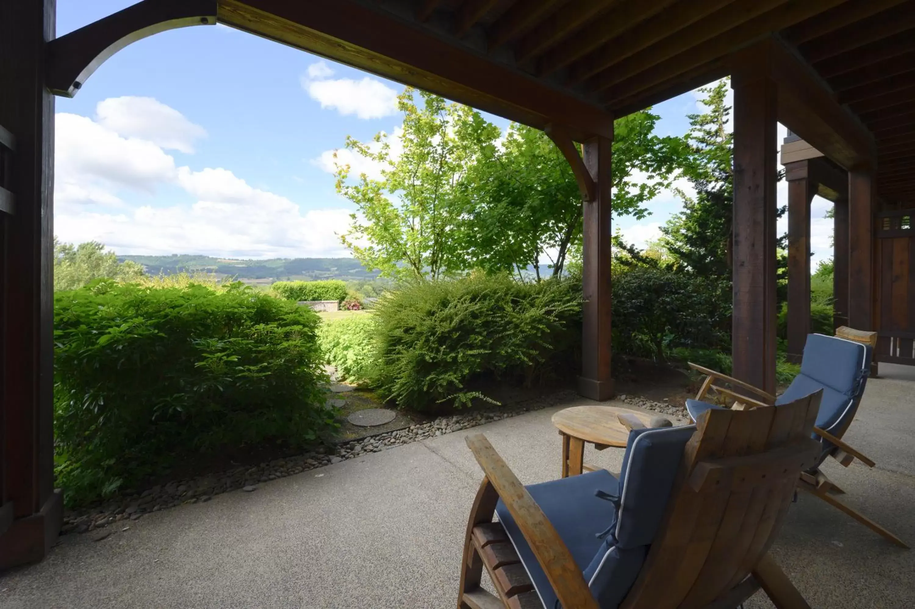 Patio in The Setting Inn Willamette Valley