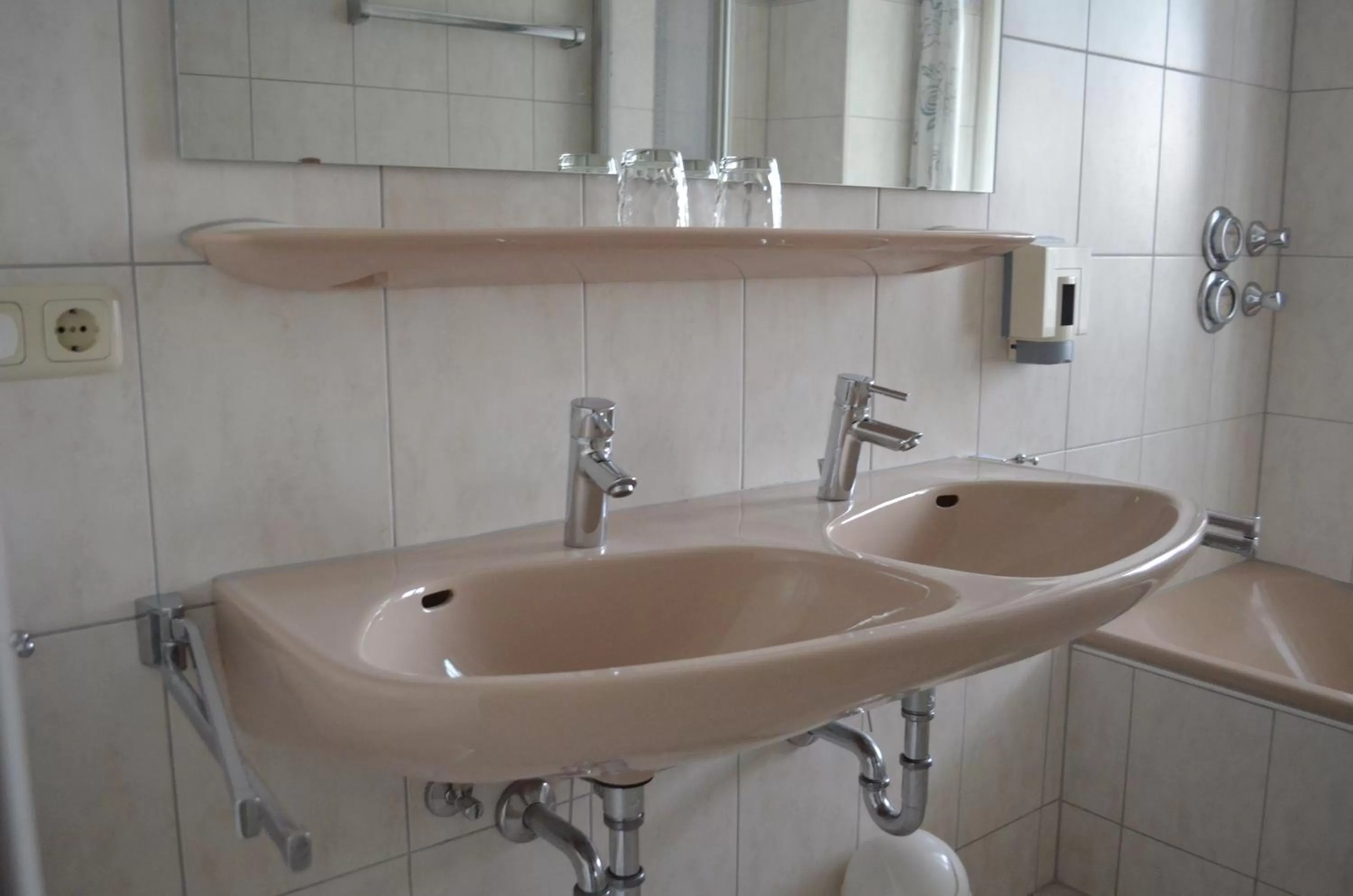 Bathroom in Alte Post - Hotel Am Rhein-Ufer Laufenburg