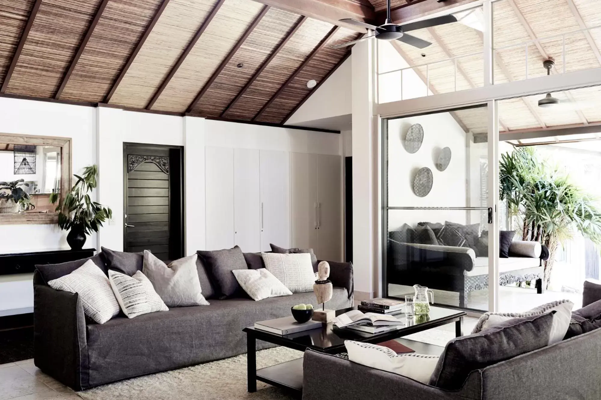 Living room, Seating Area in The Villas of Byron