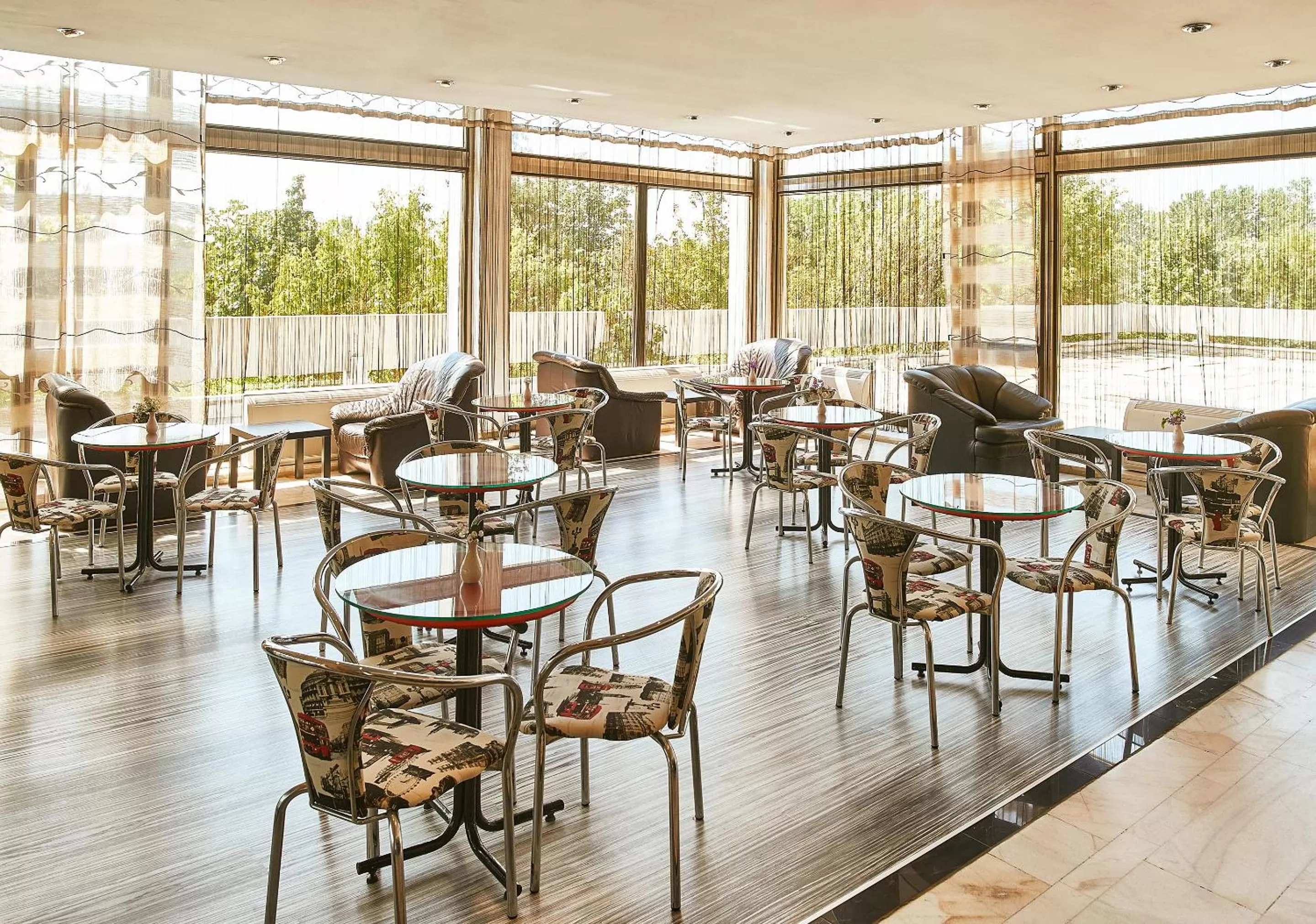 Lounge or bar in Continental Drobeta Turnu Severin