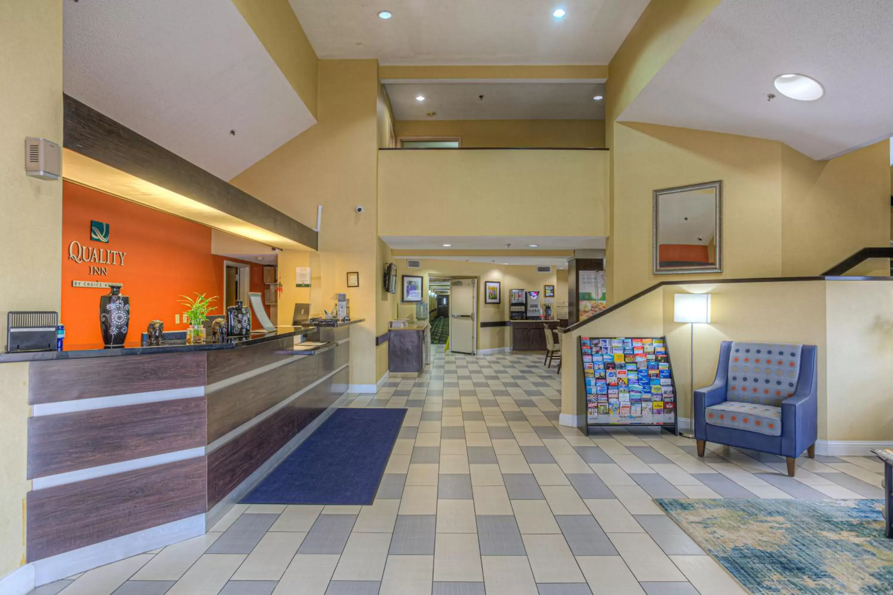 Lobby/Reception in Quality Inn Baytown - Houston East