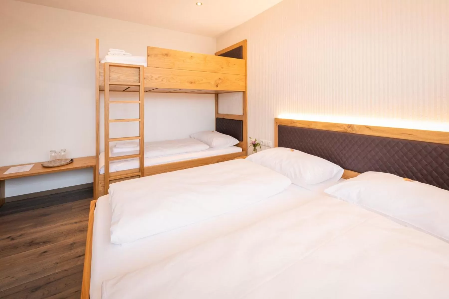 Bunk Bed in Motel Keckeis Inn - Self Check-in