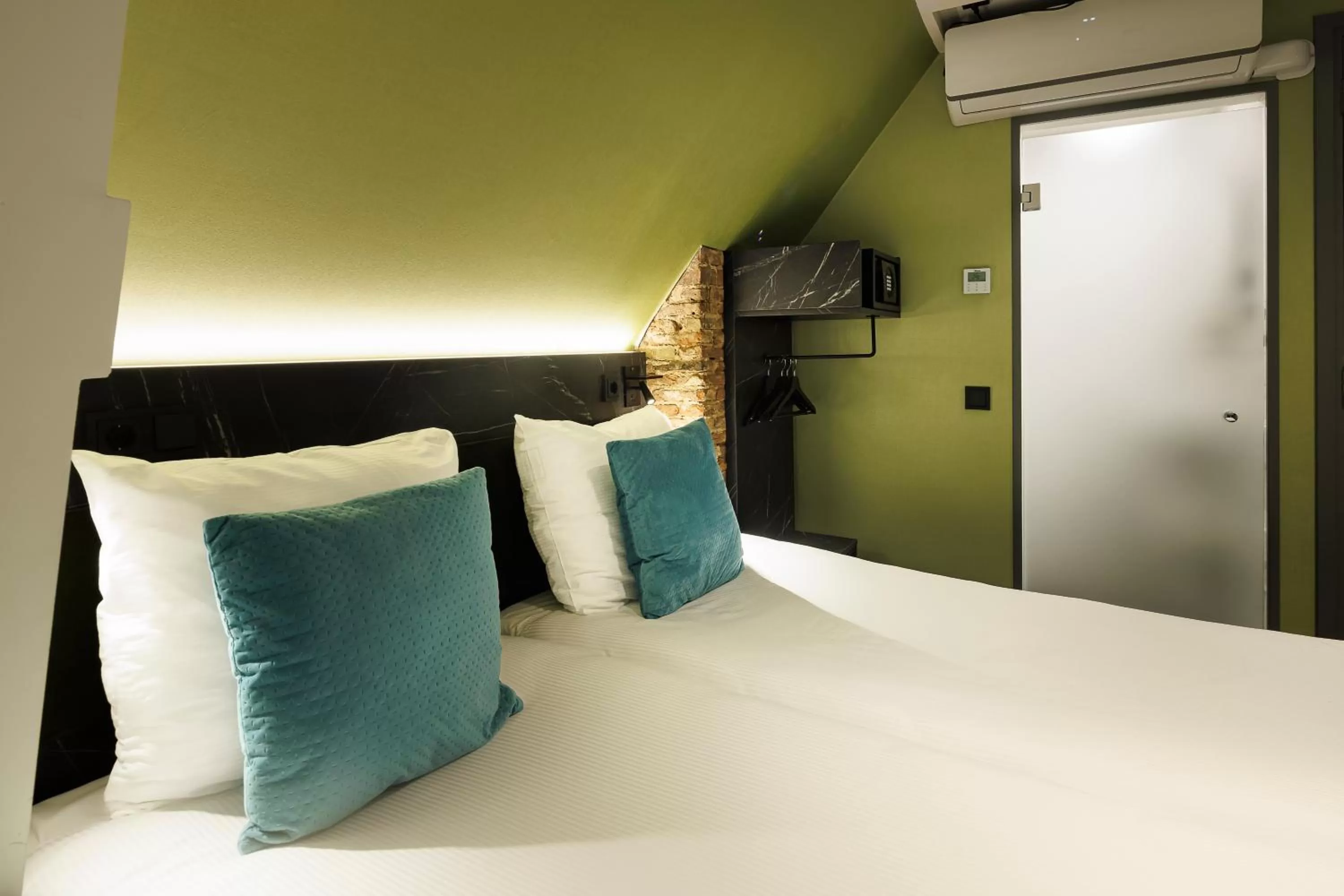 Bed in Ciao Papa Hotel Amsterdam Central Station