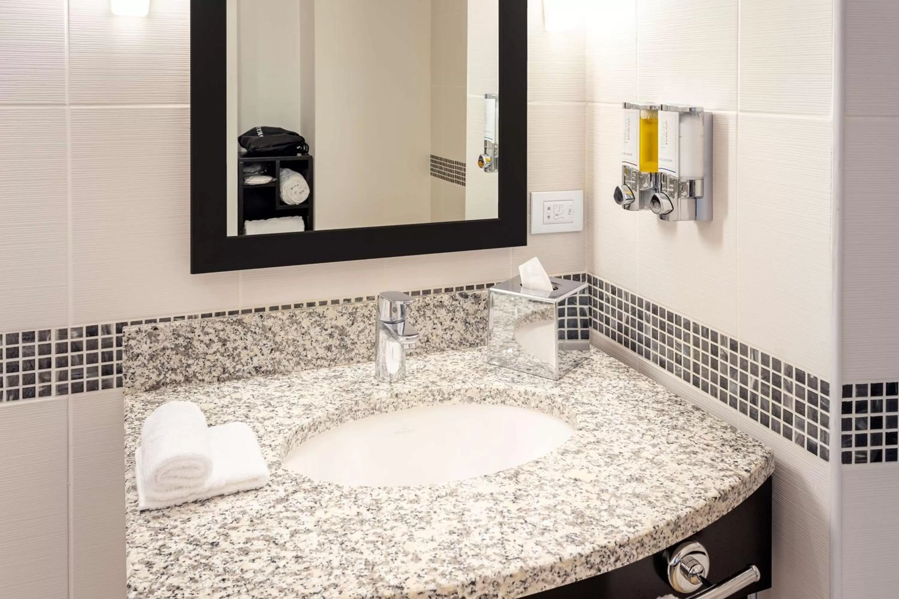 Bathroom in Hampton by Hilton Cluj-Napoca