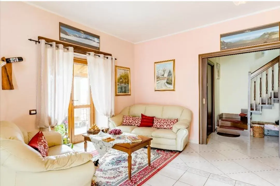 Seating Area in B&B Il Ghiro-Country House