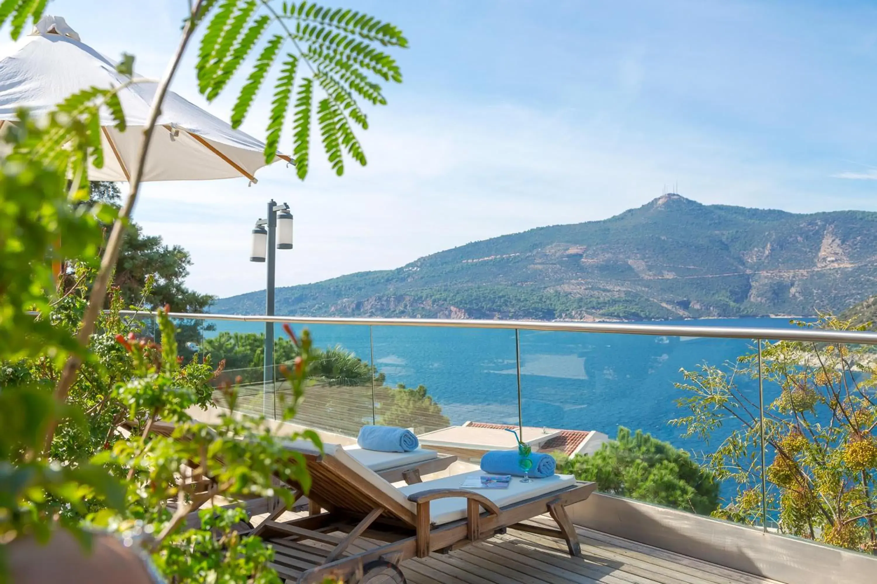 Balcony/Terrace, Mountain View in Happy Hotel