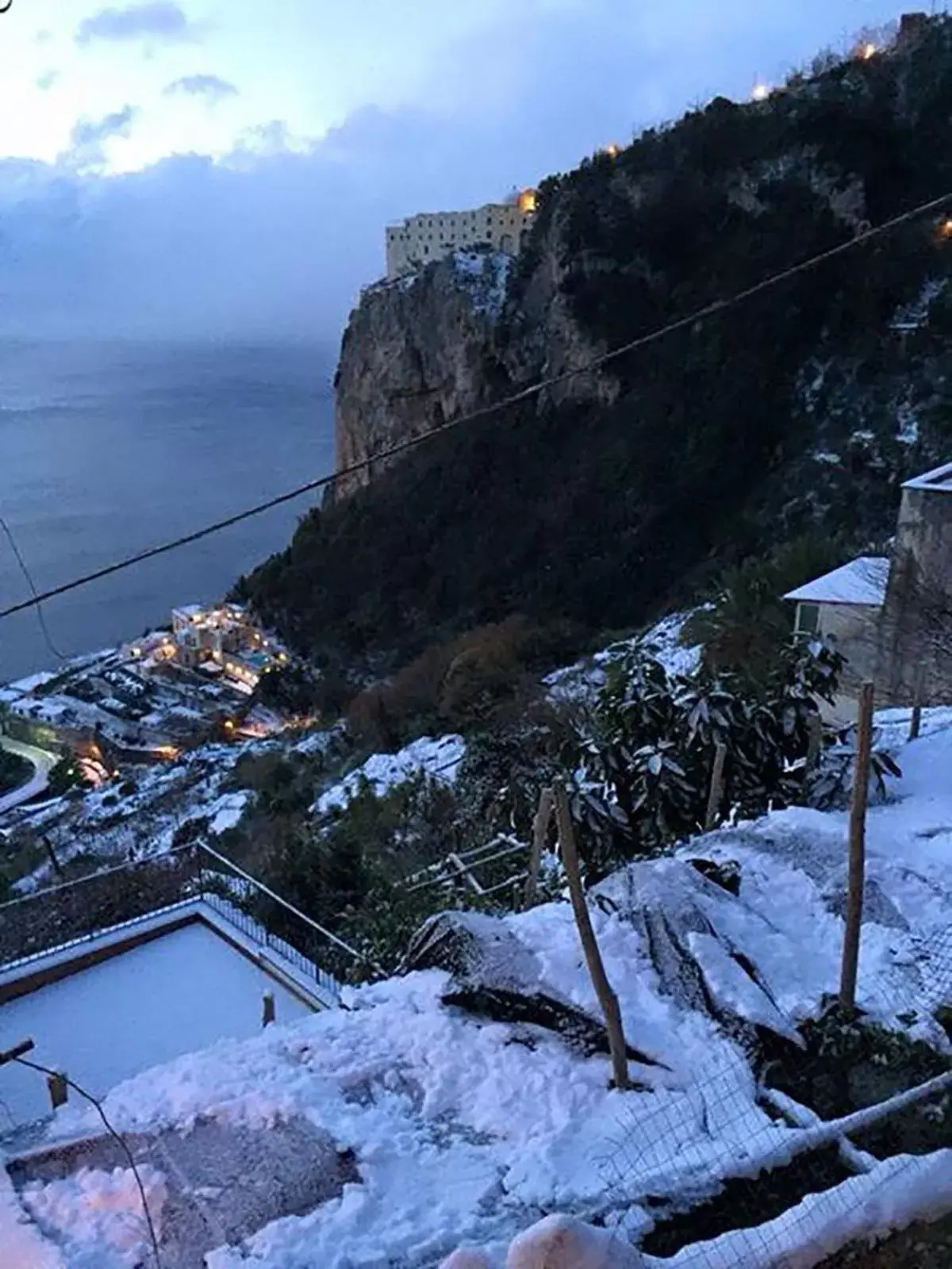 Mountain view, Winter in L'Antico Borgo Dei Limoni