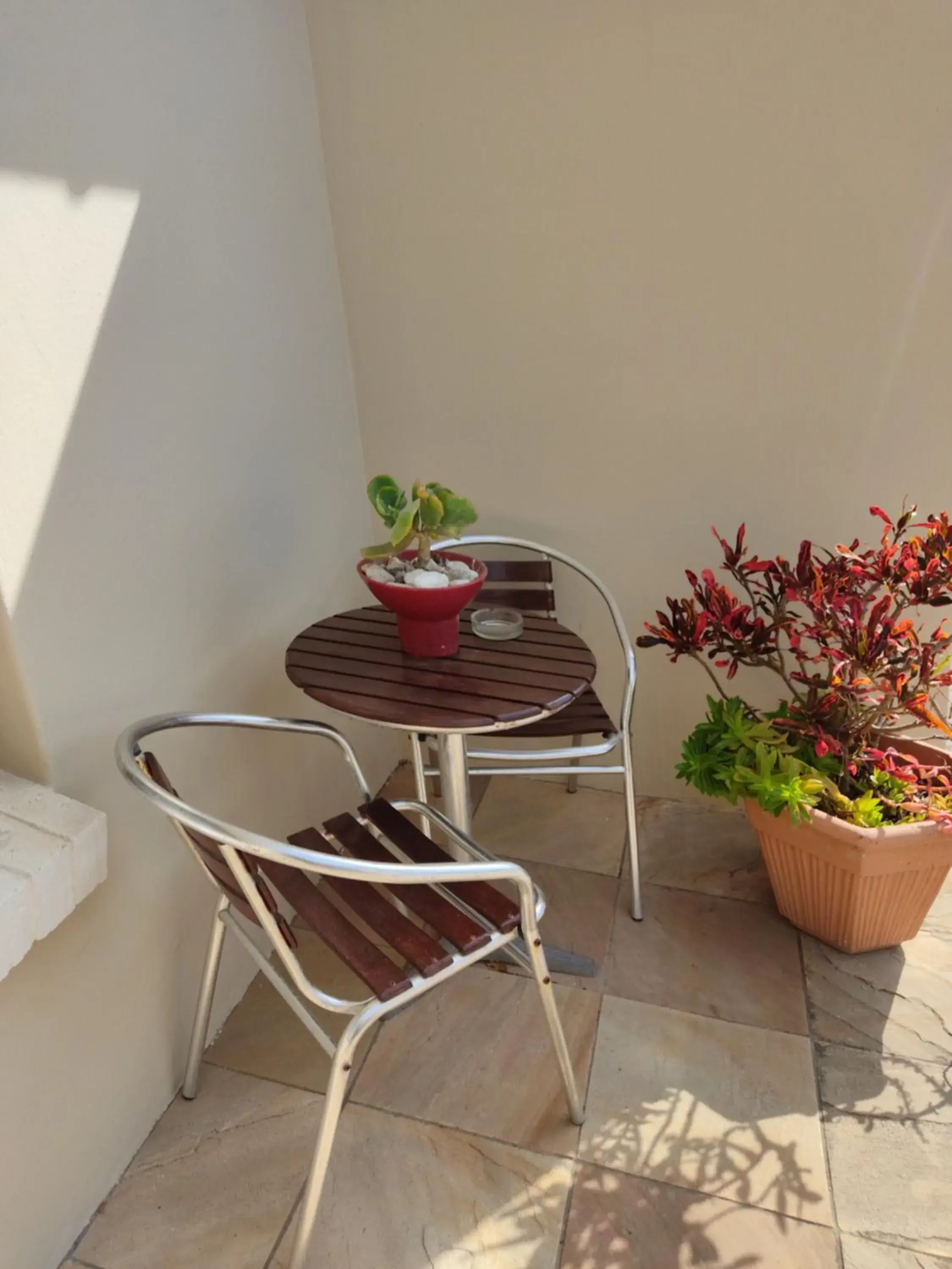 Balcony/Terrace, Dining Area in Palm Beach Guesthouse