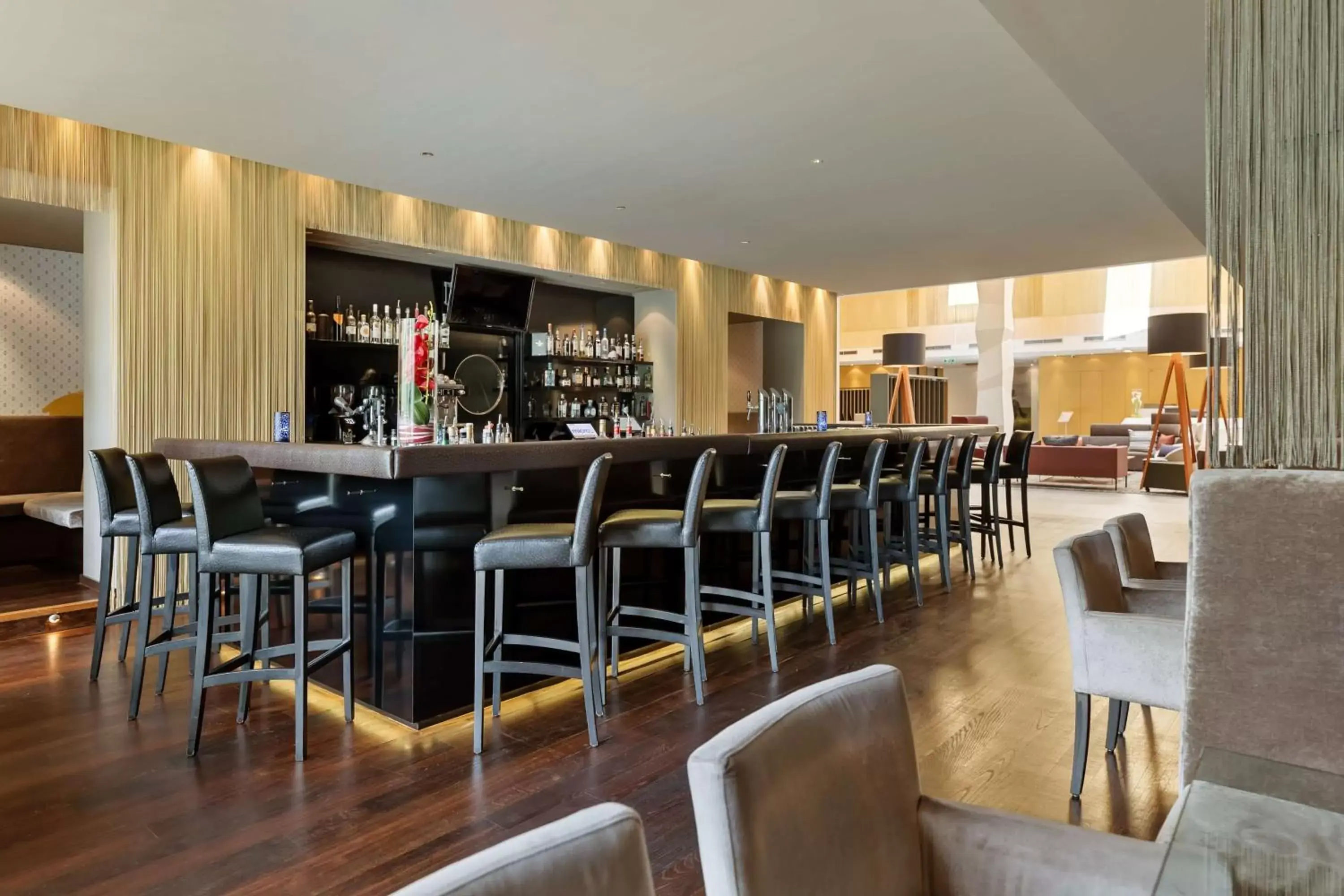 Lounge or bar, Lounge/Bar in Doubletree by Hilton Vienna Schonbrunn