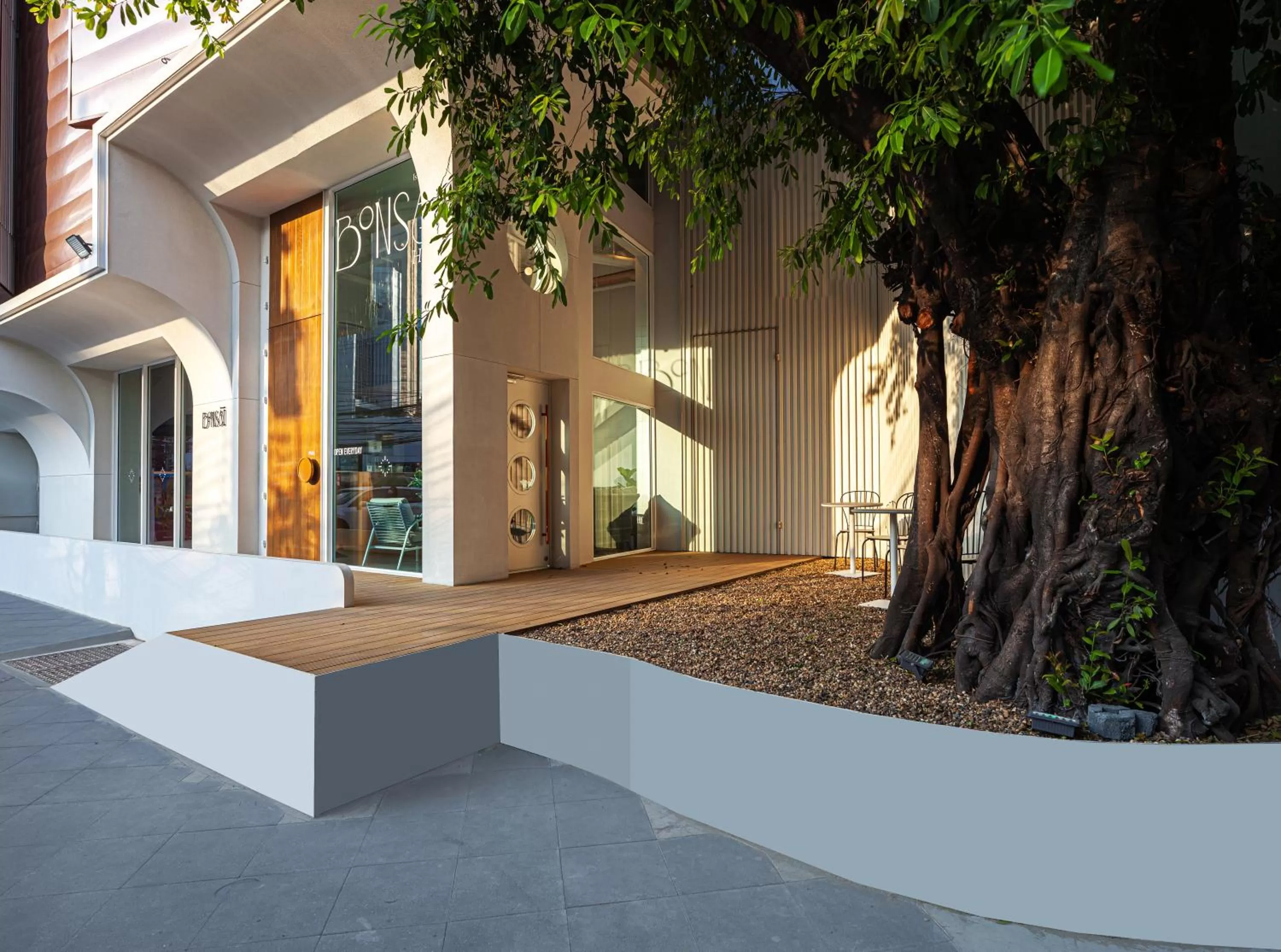 Garden in Bonsai Hotel Bangkok